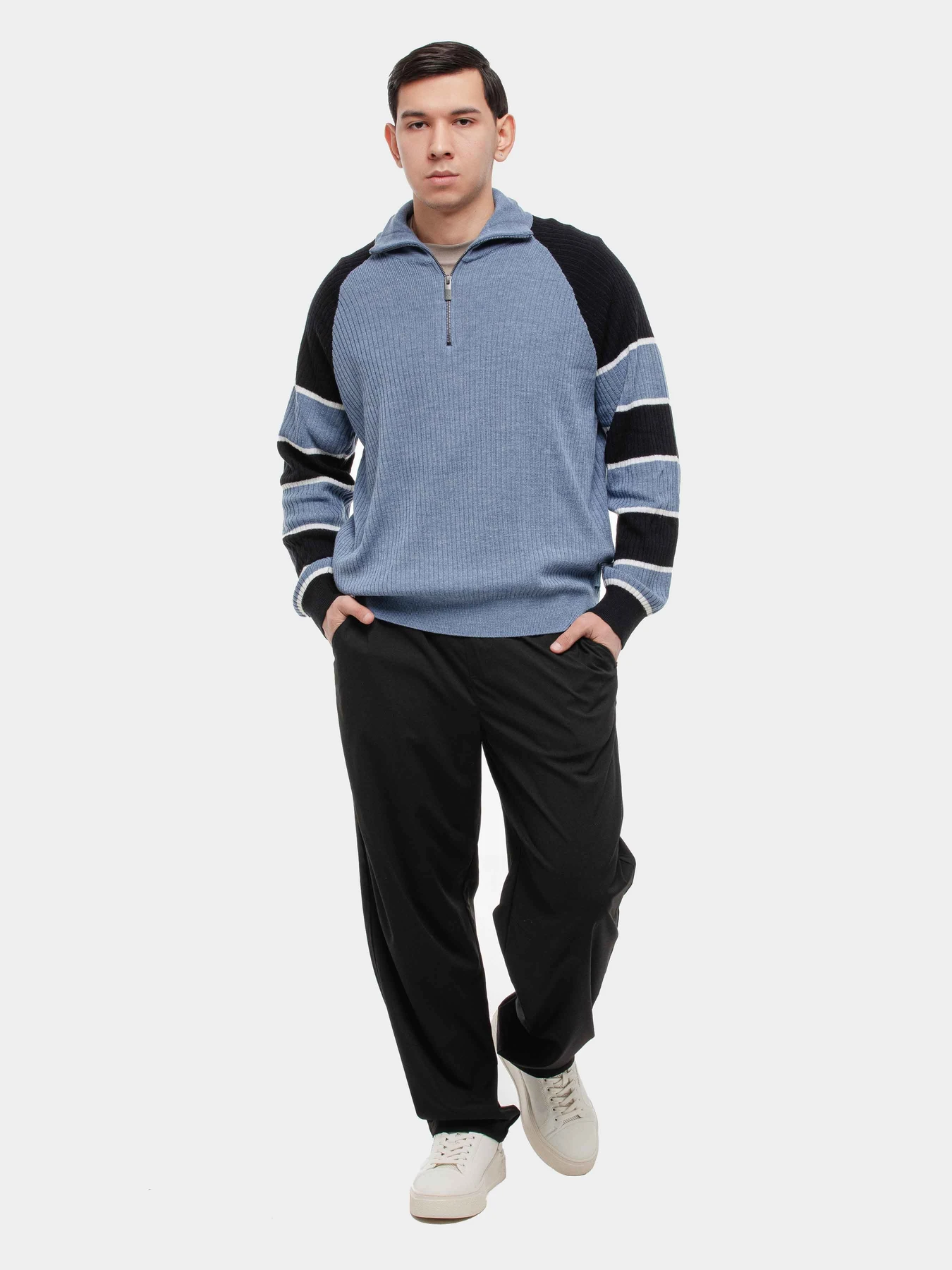 Свитры и кардиганы Armani Exchange модель XM000685-AF11965-M9036 Свитры и кардиганы Armani Exchange модель XM000685-AF11965-M9036 Фото