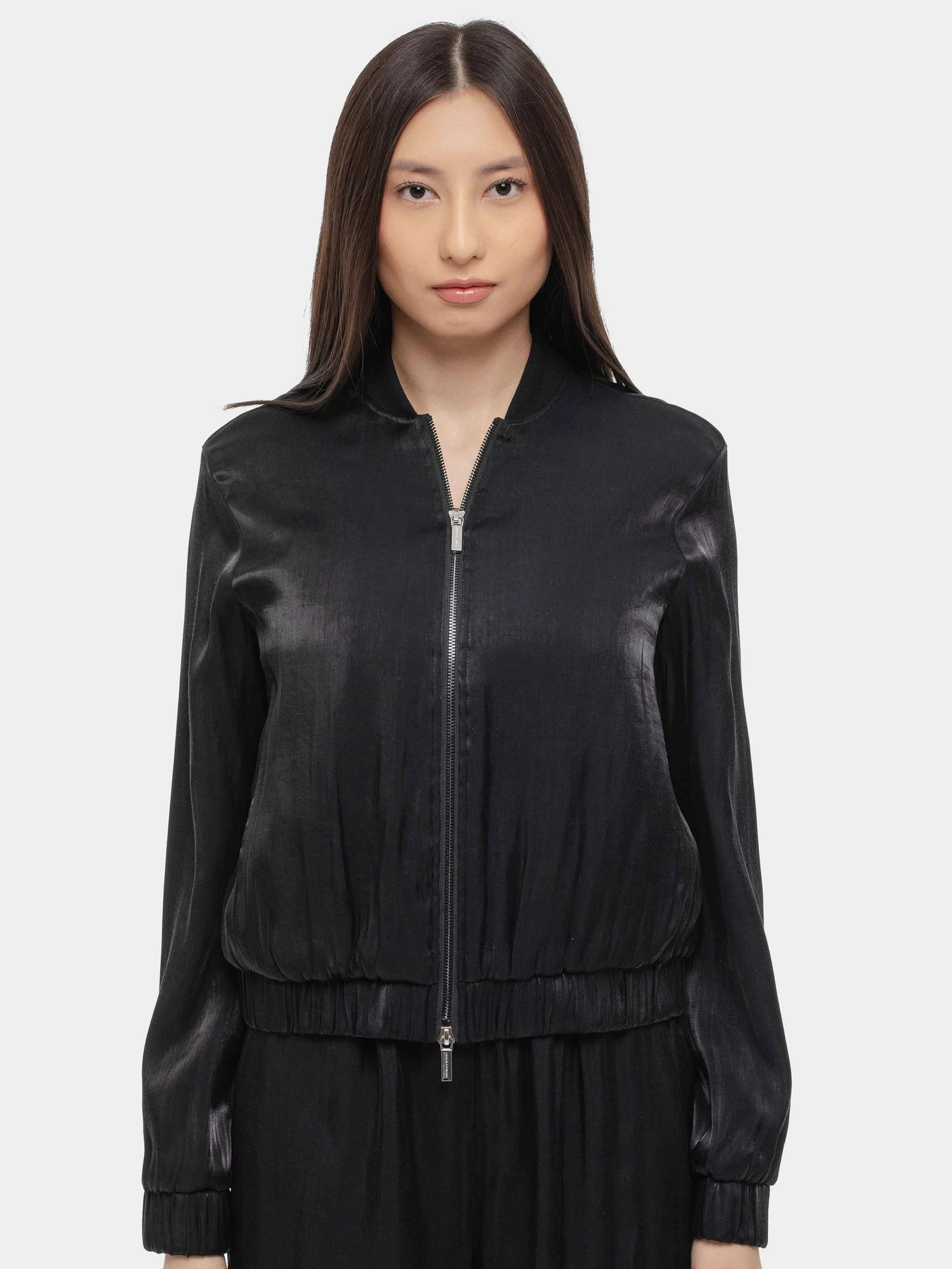 Куртки и дубленки Armani Exchange модель XW000138-AF10839-UC001 Куртки и дубленки Armani Exchange модель XW000138-AF10839-UC001 Фото