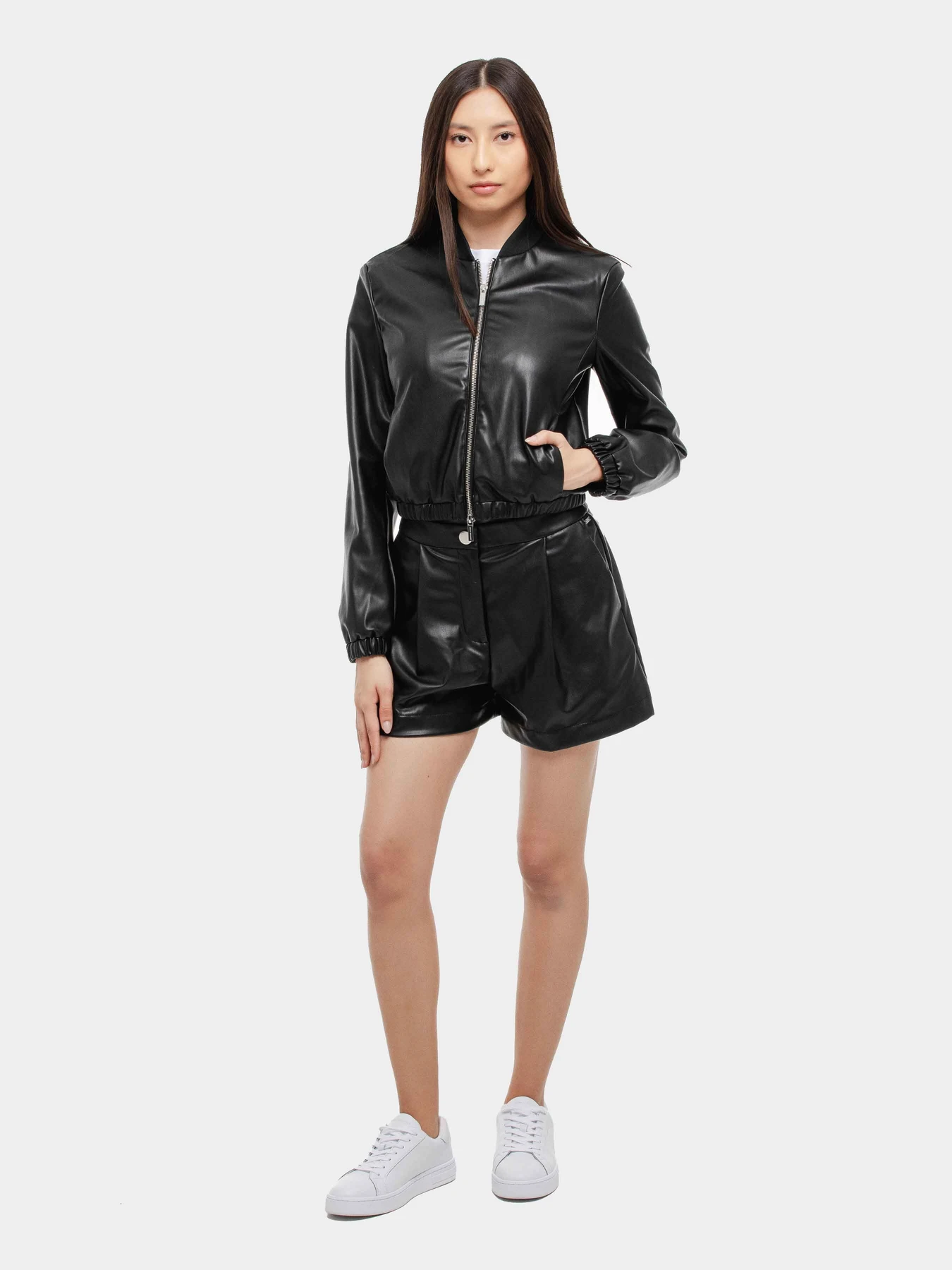 Куртки и дубленки Armani Exchange модель XW000419-AF12807-UC001 Куртки и дубленки Armani Exchange модель XW000419-AF12807-UC001 Фото