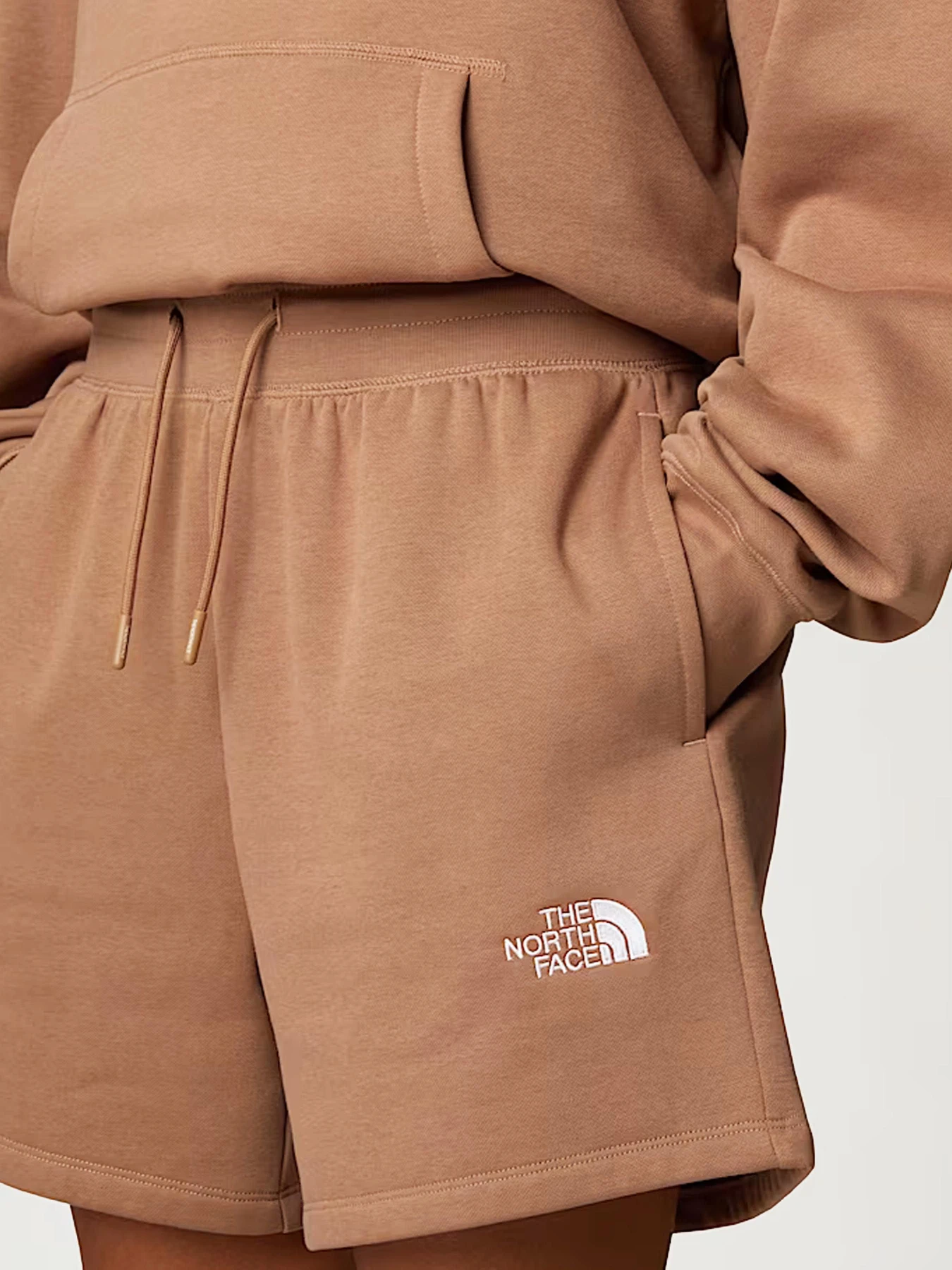 Шорты The North Face модель NF0A8C2F6IH1 Шорты The North Face модель NF0A8C2F6IH1 Фото