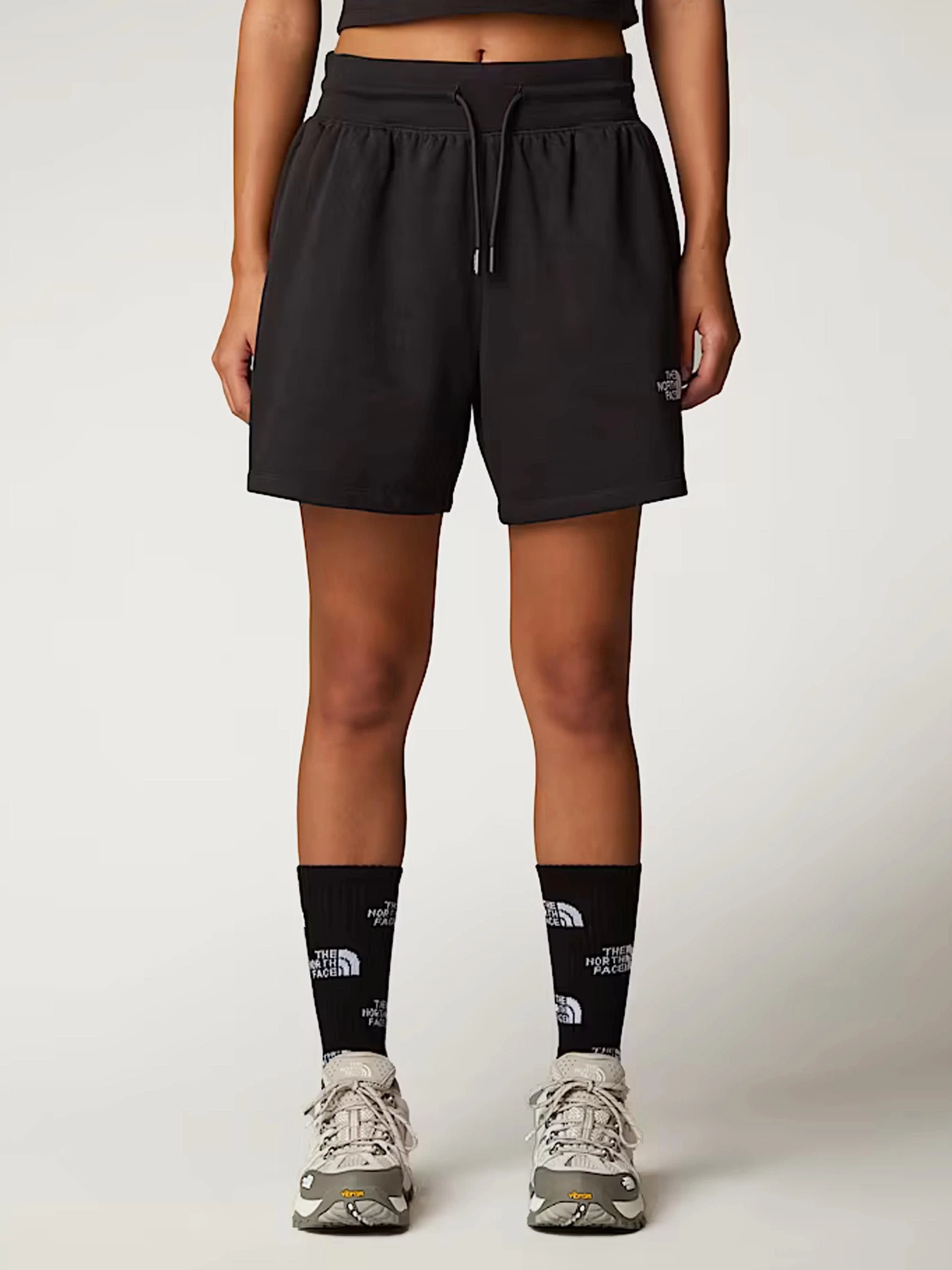 Шорты The North Face модель NF0A8C2FJK31 Шорты The North Face модель NF0A8C2FJK31 Фото