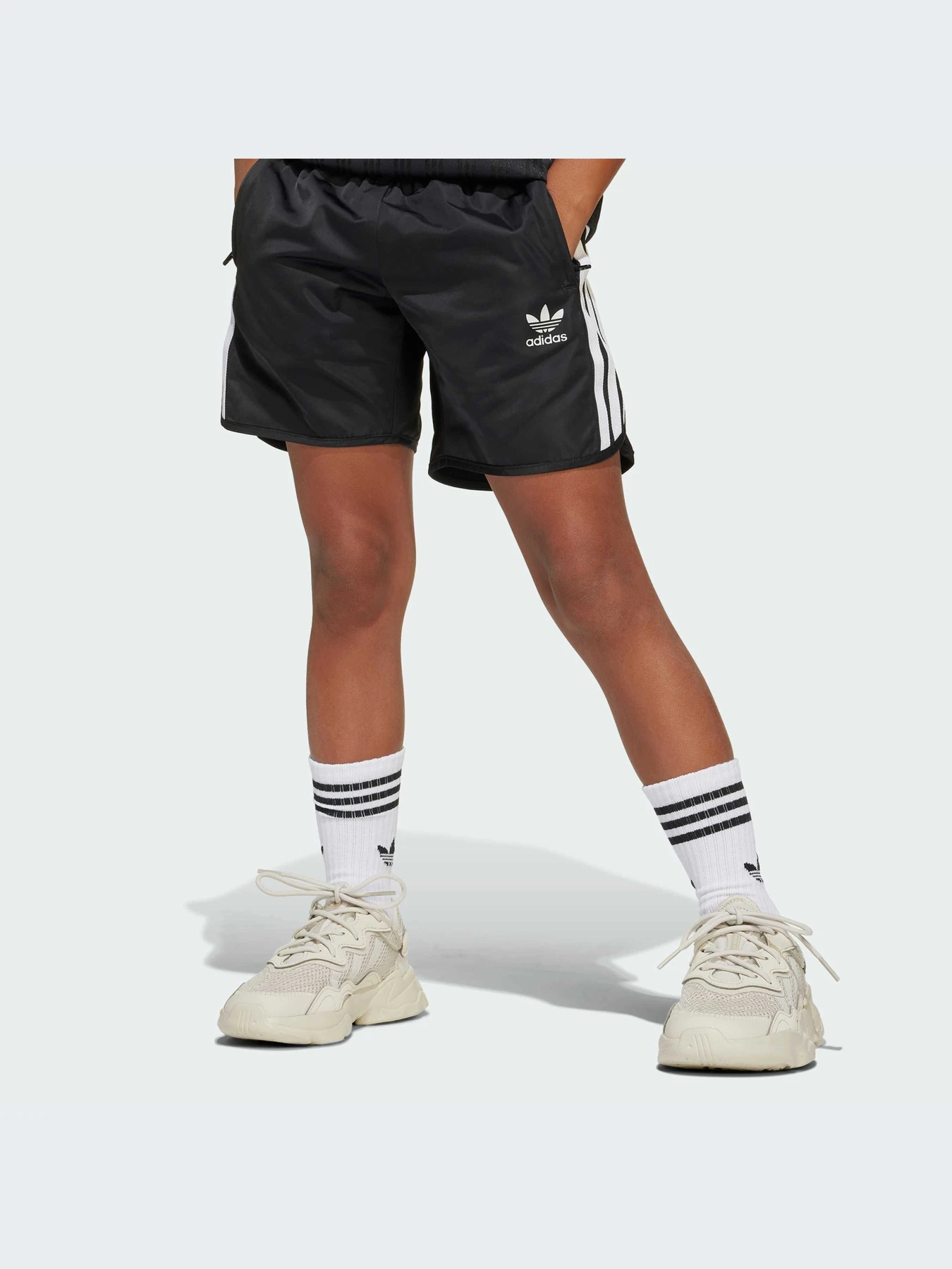 Костюмы Adidas Adicolor модель JC7870-KZ Костюмы Adidas Adicolor модель JC7870-KZ Фото