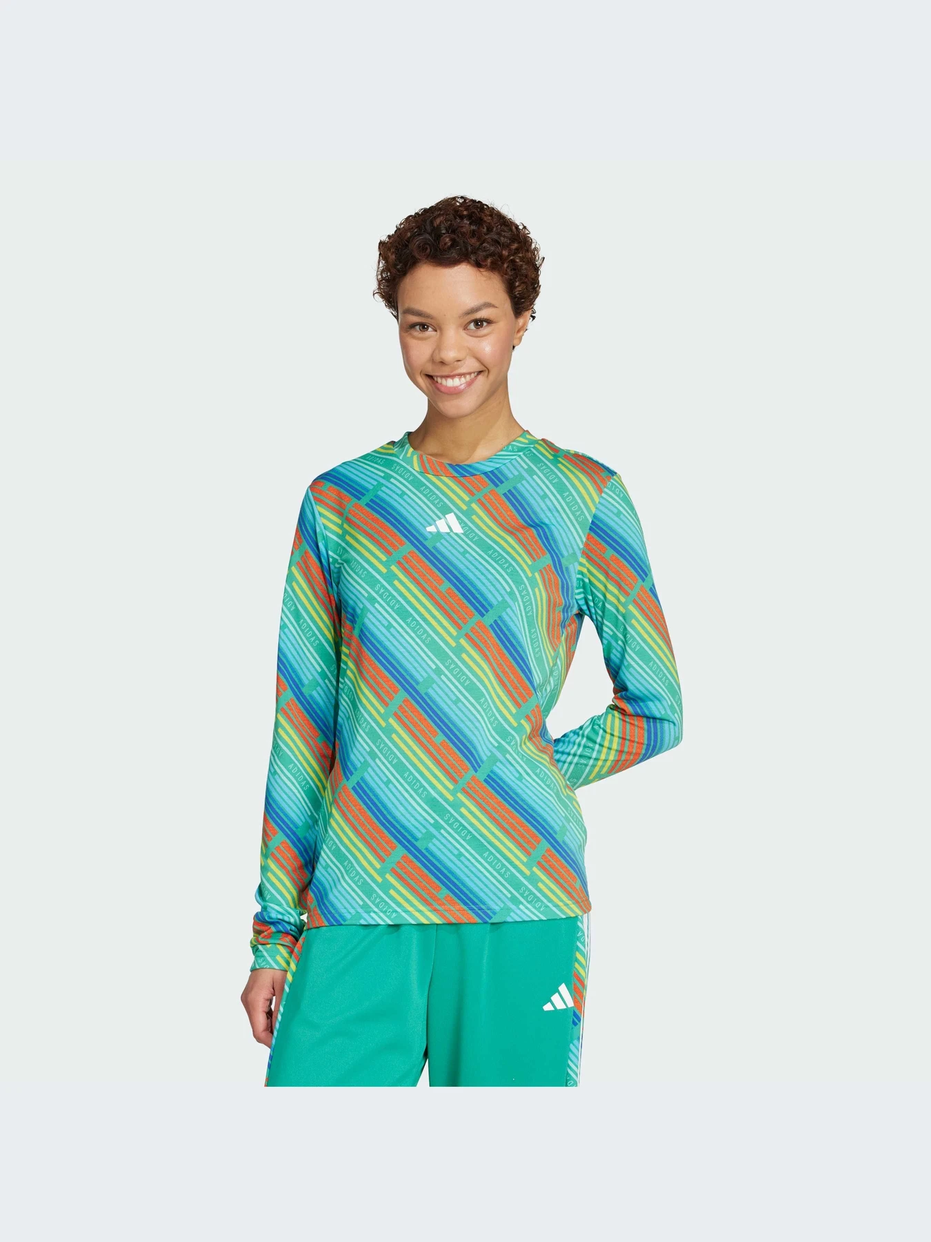 Худи и свитшоты Adidas Tiro модель KA3357-KZ Худи и свитшоты Adidas Tiro модель KA3357-KZ Фото