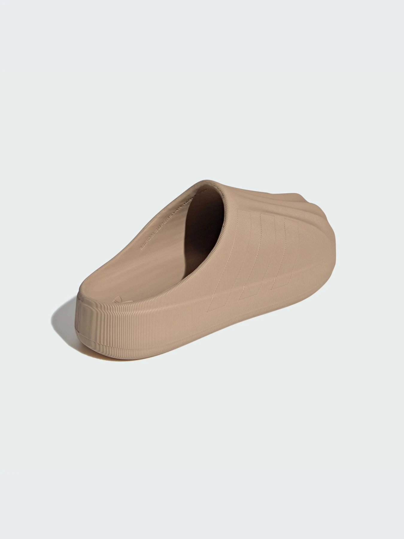 Шлёпанцы Adidas Superstar модель IE0754-KZ Шлёпанцы Adidas Superstar модель IE0754-KZ Фото