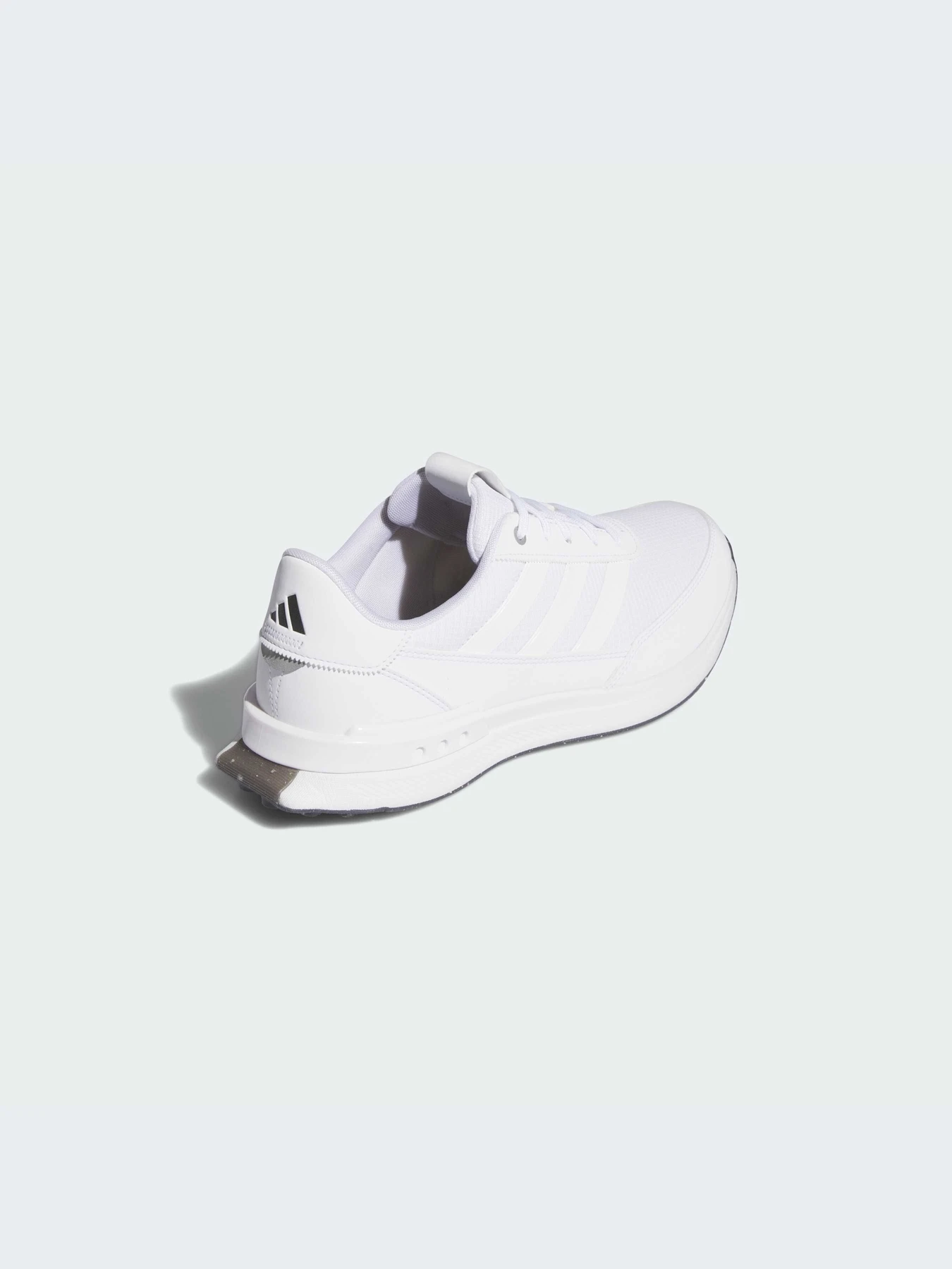 Кроссовки Adidas модель IF0277-KZ Кроссовки Adidas модель IF0277-KZ Фото