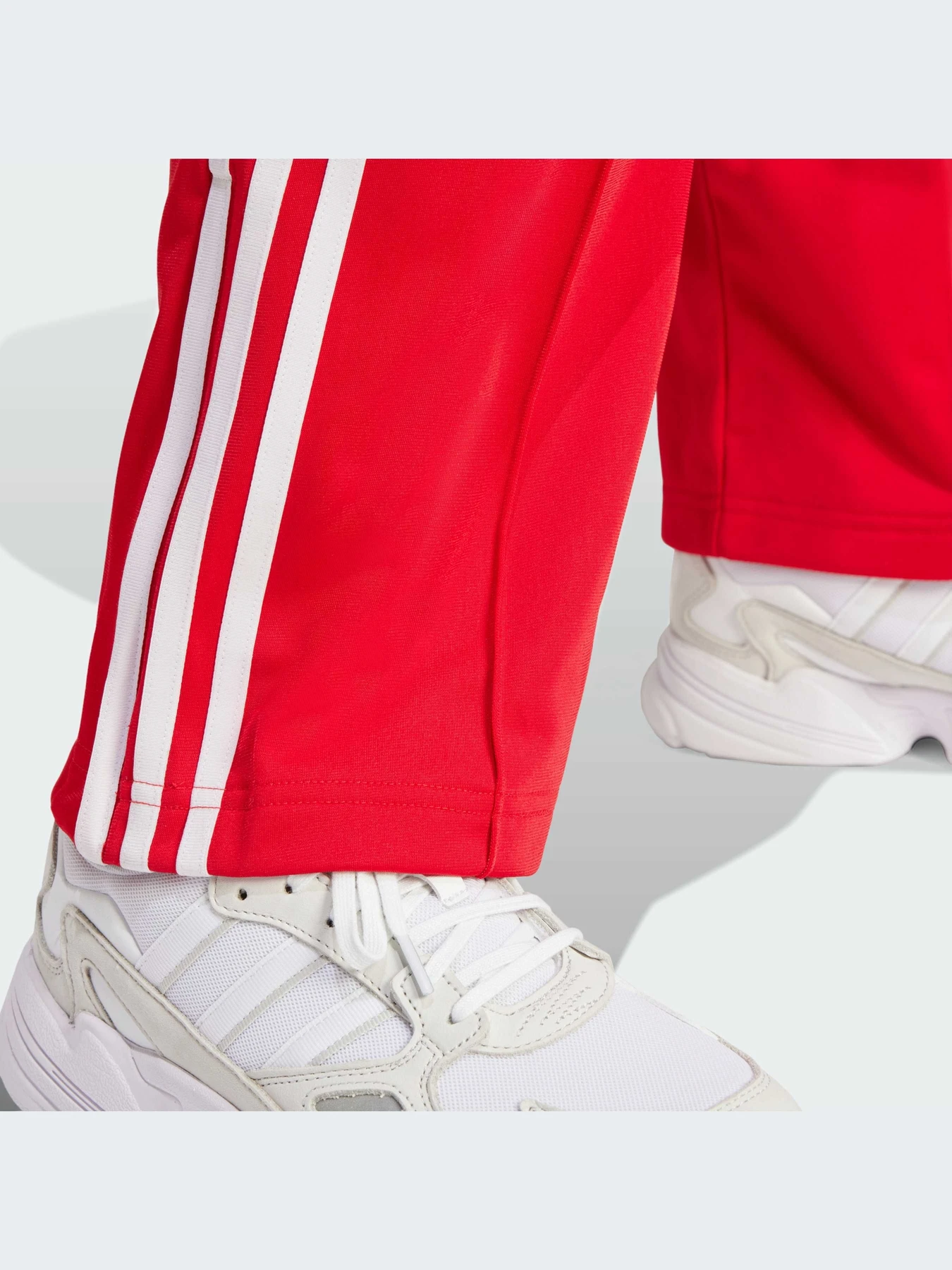 Брюки Adidas модель IR8081-KZ Брюки Adidas модель IR8081-KZ Фото