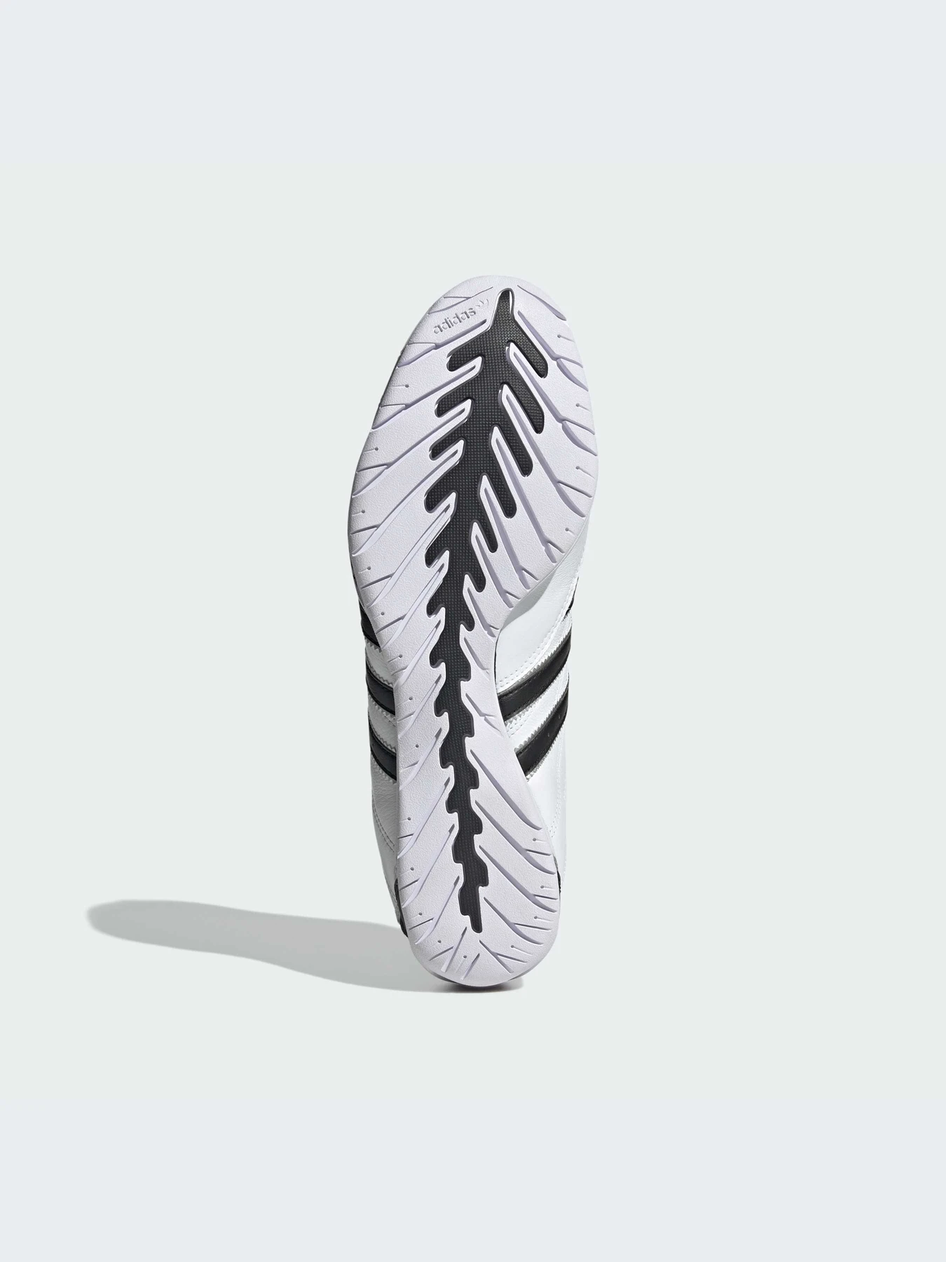Кроссовки Adidas модель JH8732-KZ Кроссовки Adidas модель JH8732-KZ Фото