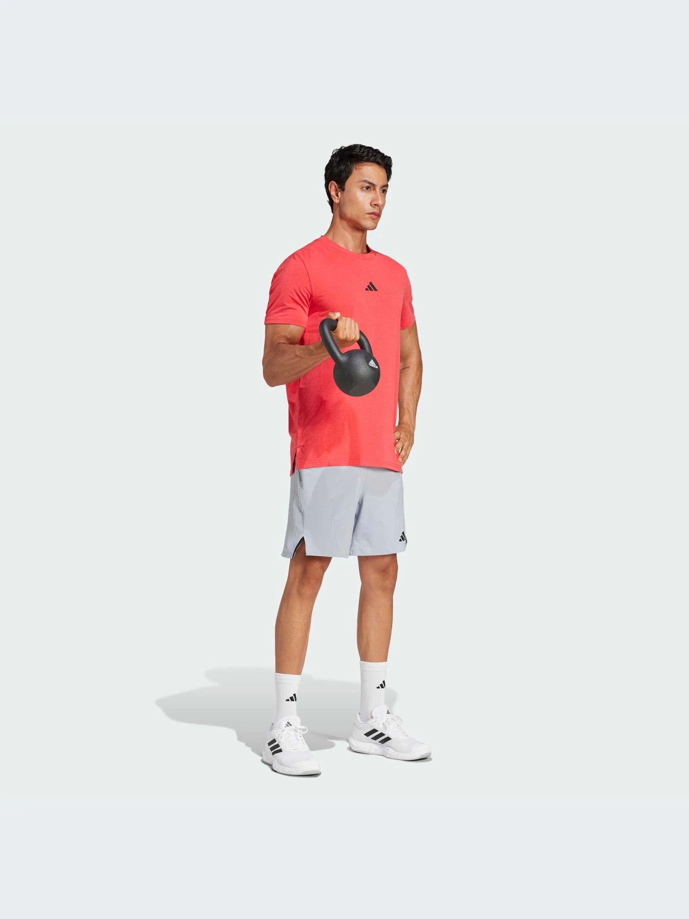 Футболки и поло Adidas модель JI8124-KZ Футболки и поло Adidas модель JI8124-KZ Фото