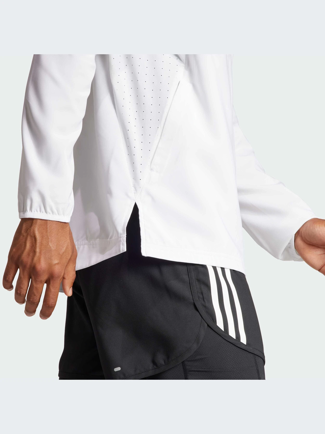 Куртки и дубленки Adidas модель IT7586-KZ Куртки и дубленки Adidas модель IT7586-KZ Фото