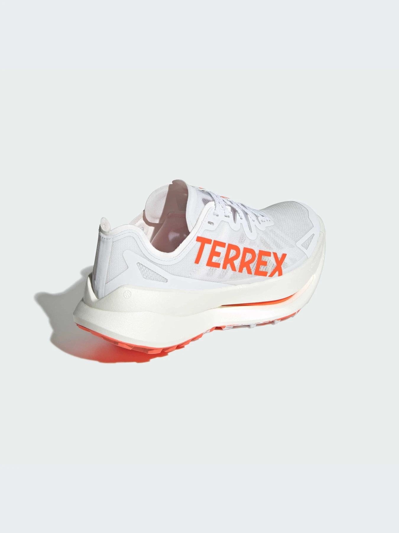 Кроссовки Adidas модель IH3764-KZ Кроссовки Adidas модель IH3764-KZ Фото