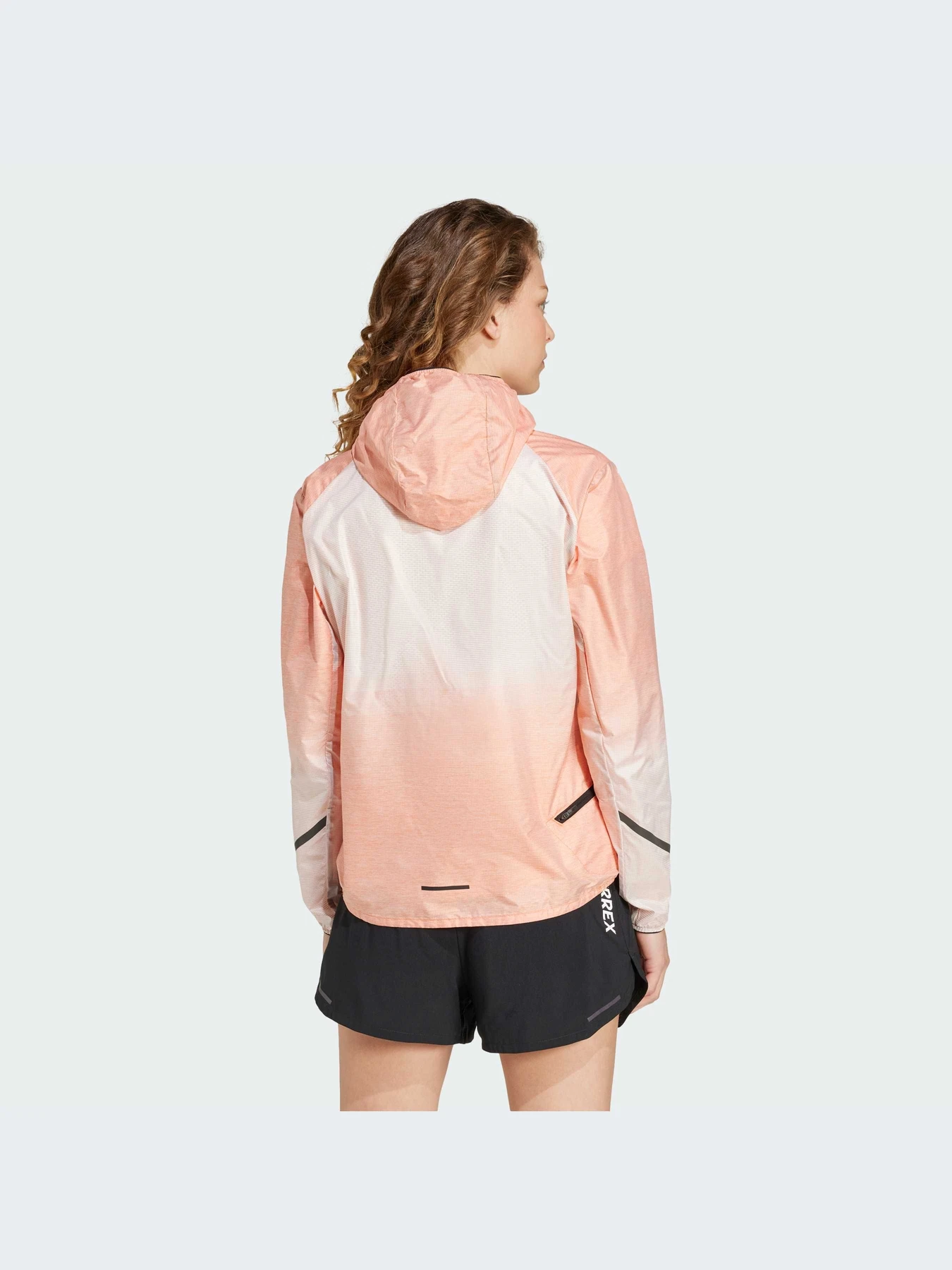 Куртки и дубленки Adidas модель IT3435-KZ Куртки и дубленки Adidas модель IT3435-KZ Фото