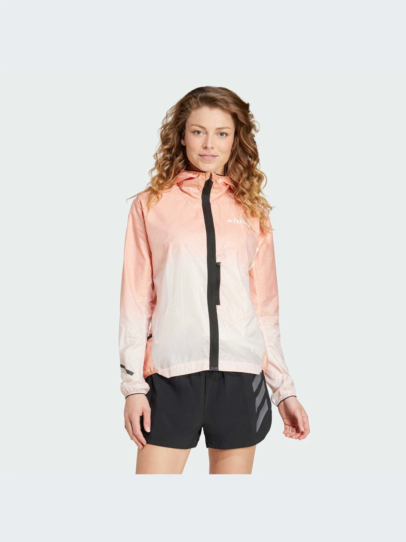Куртки и дубленки Adidas модель IT3435-KZ Куртки и дубленки Adidas модель IT3435-KZ Фото