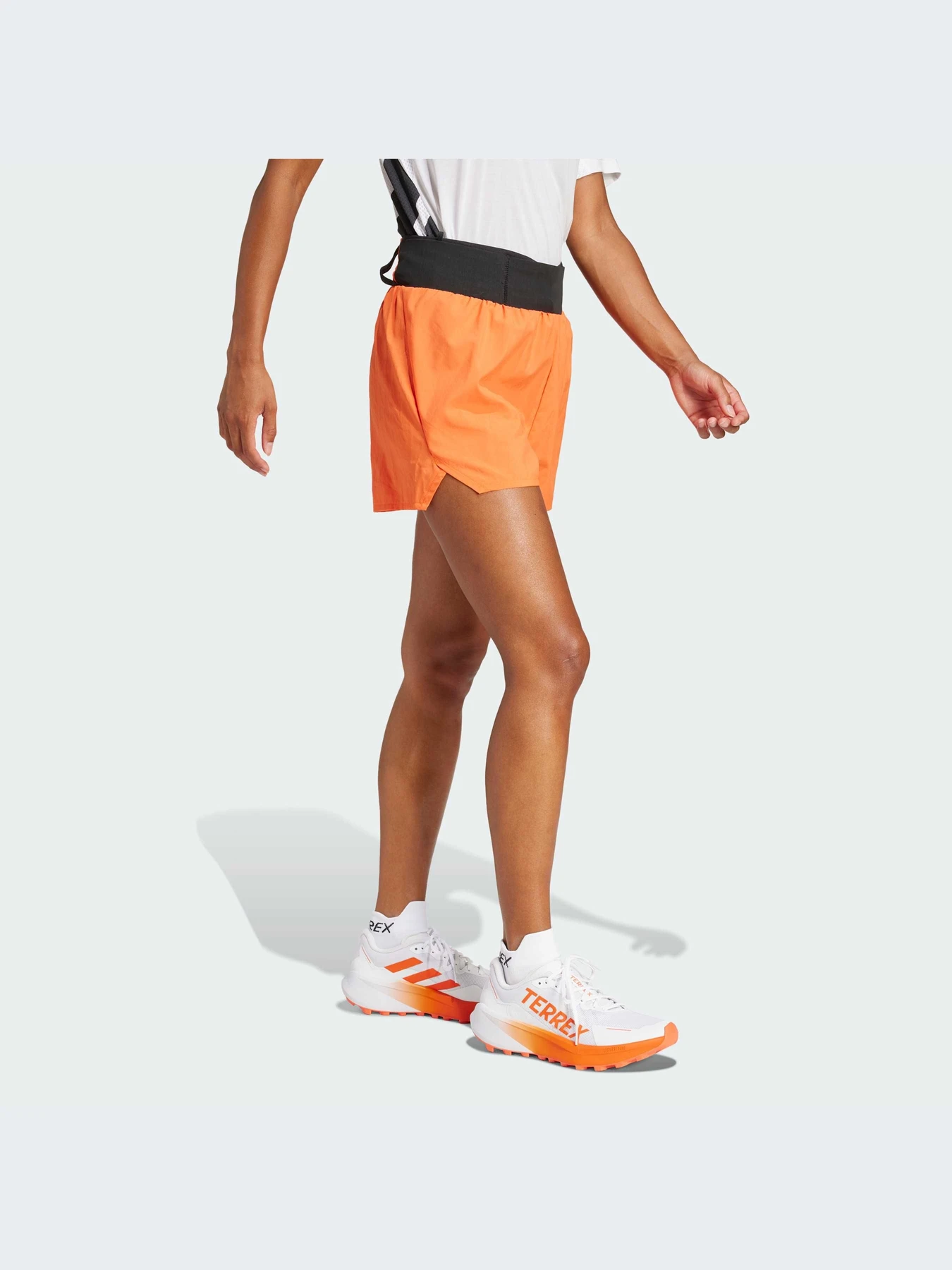 Шорты Adidas модель JE9434-KZ Шорты Adidas модель JE9434-KZ Фото