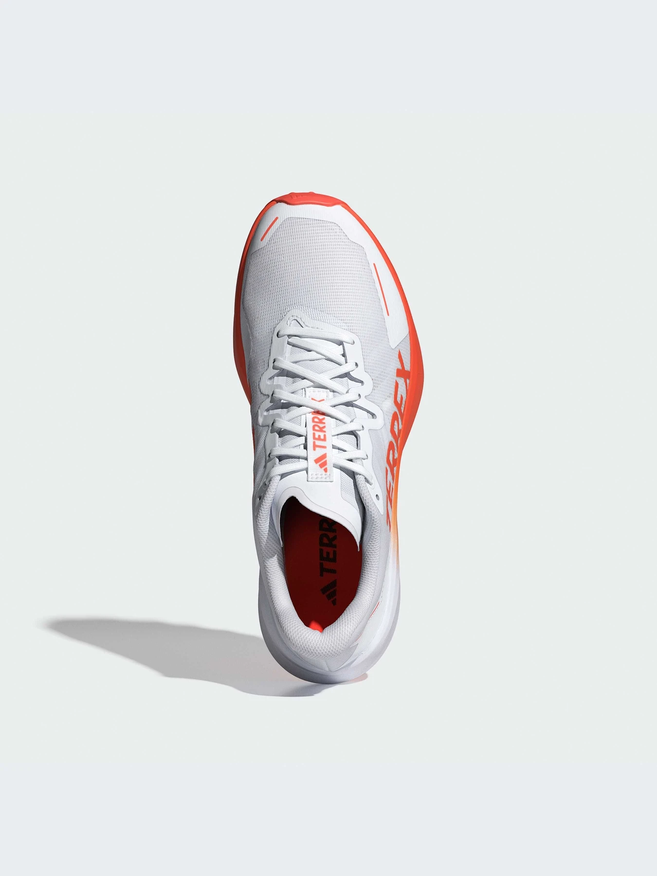Кроссовки Adidas модель JI0951-KZ Кроссовки Adidas модель JI0951-KZ Фото