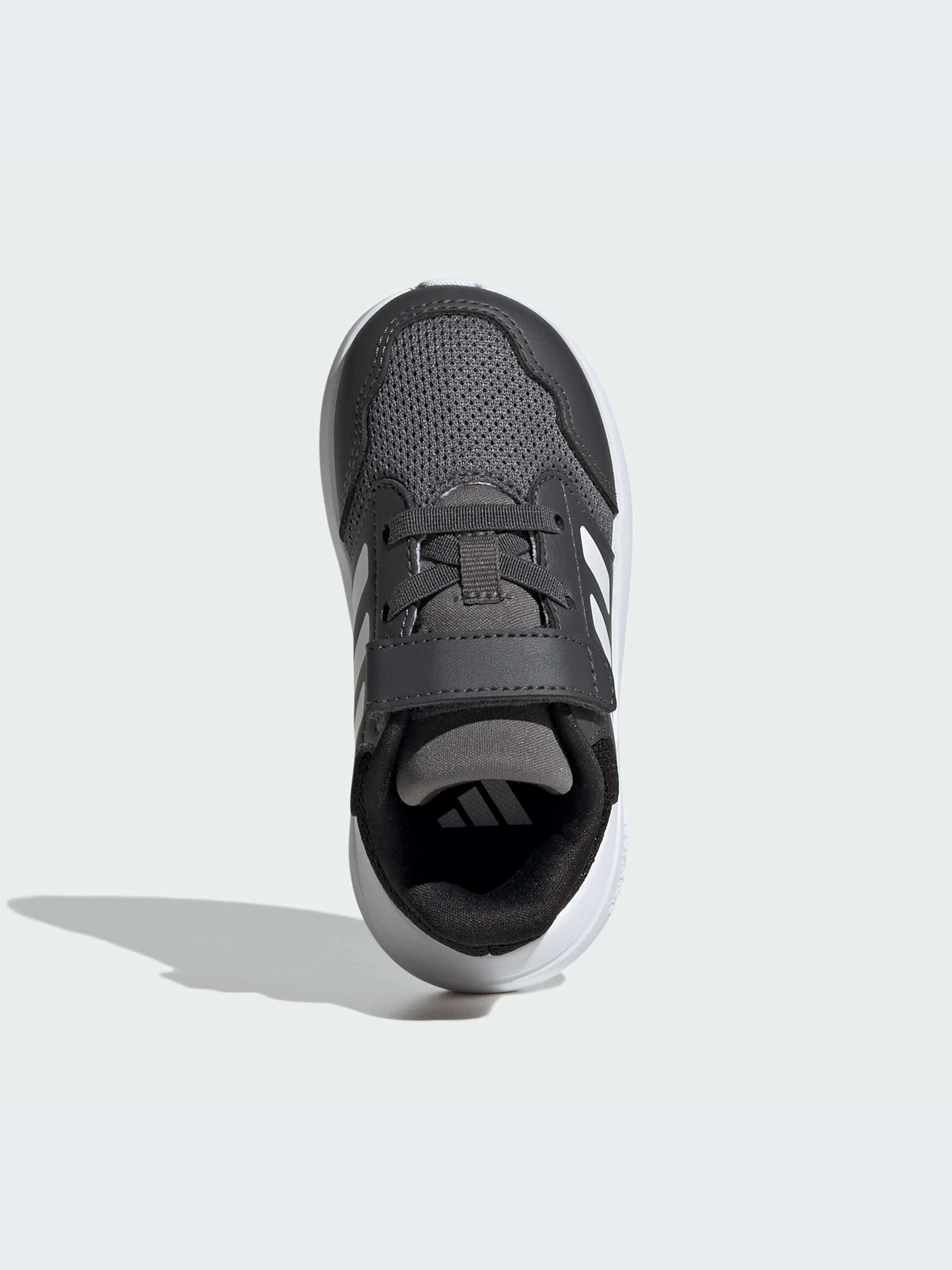 Кроссовки Adidas модель IE6013-KZ Кроссовки Adidas модель IE6013-KZ Фото