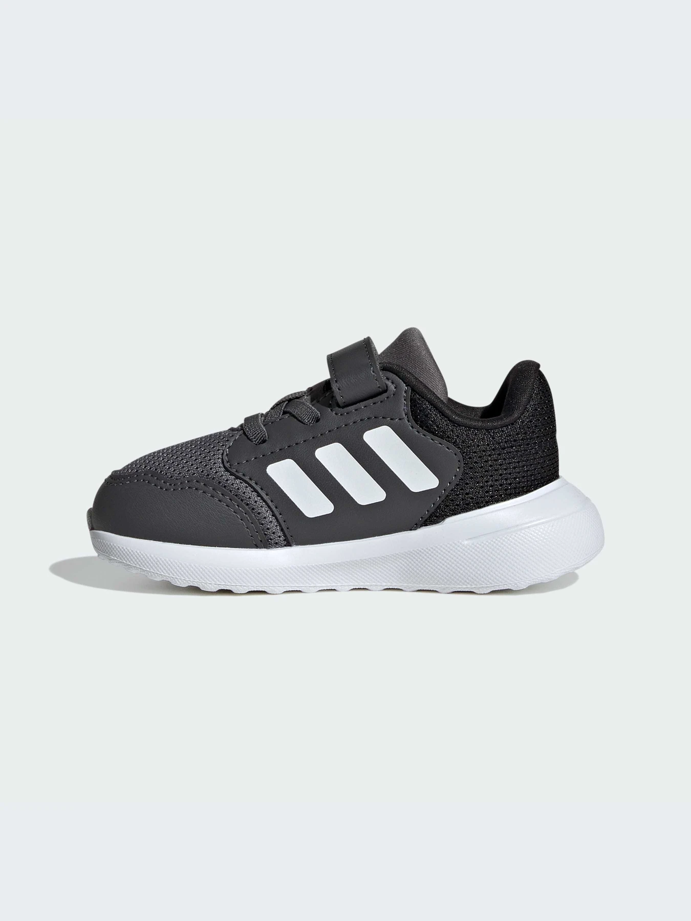 Кроссовки Adidas модель IE6013-KZ Кроссовки Adidas модель IE6013-KZ Фото