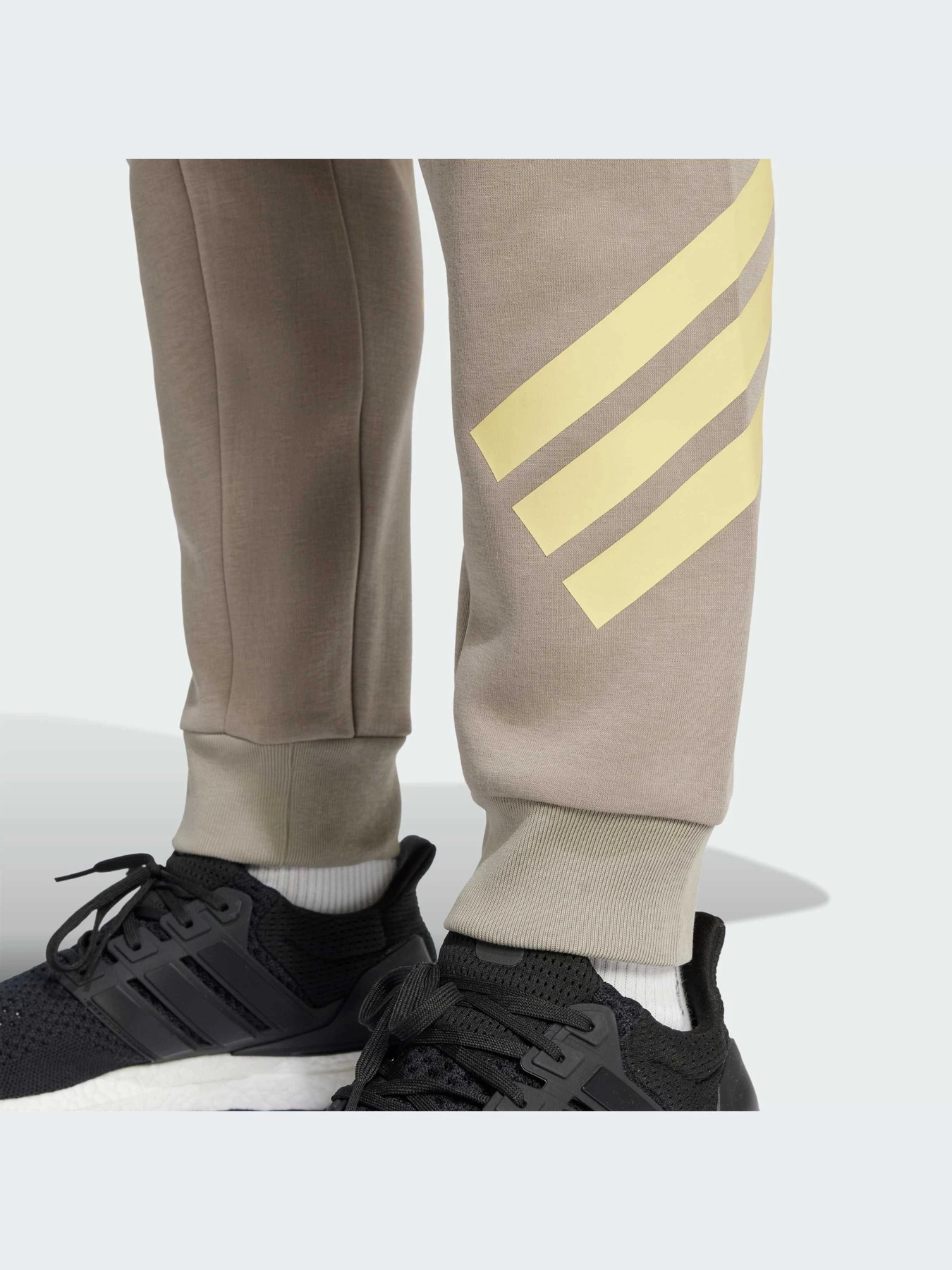 Брюки Adidas модель JD4862-KZ Брюки Adidas модель JD4862-KZ Фото