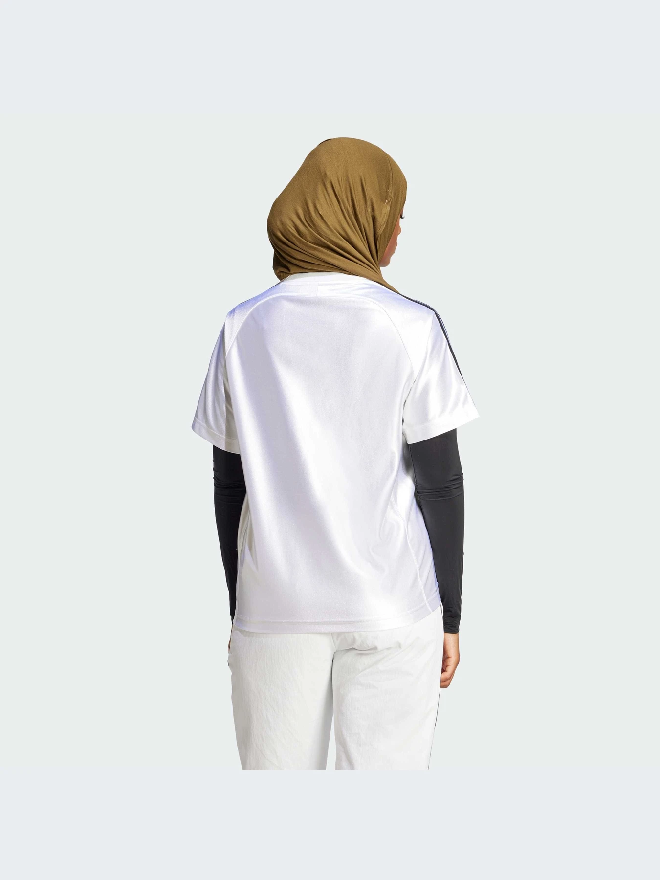 Футболки и поло Adidas Adicolor модель JD0253-KZ Футболки и поло Adidas Adicolor модель JD0253-KZ Фото