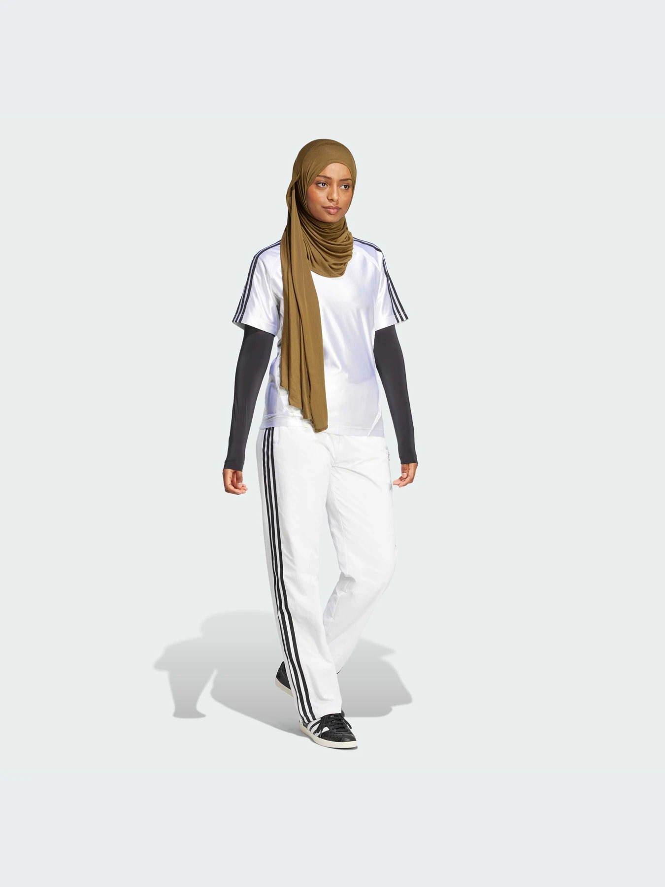 Футболки и поло Adidas Adicolor модель JD0253-KZ Футболки и поло Adidas Adicolor модель JD0253-KZ Фото