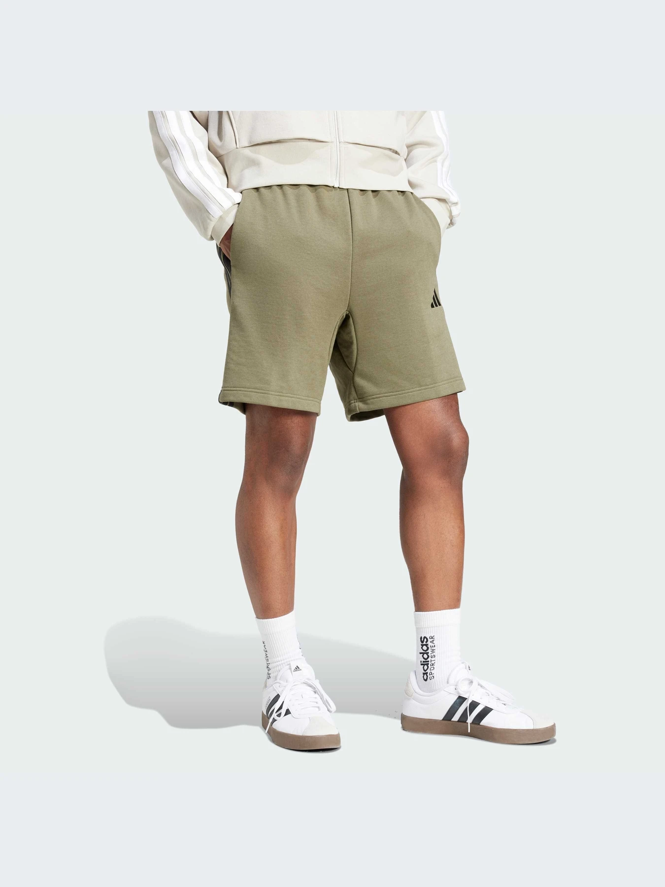 Шорты Adidas модель JE6416-KZ Шорты Adidas модель JE6416-KZ Фото