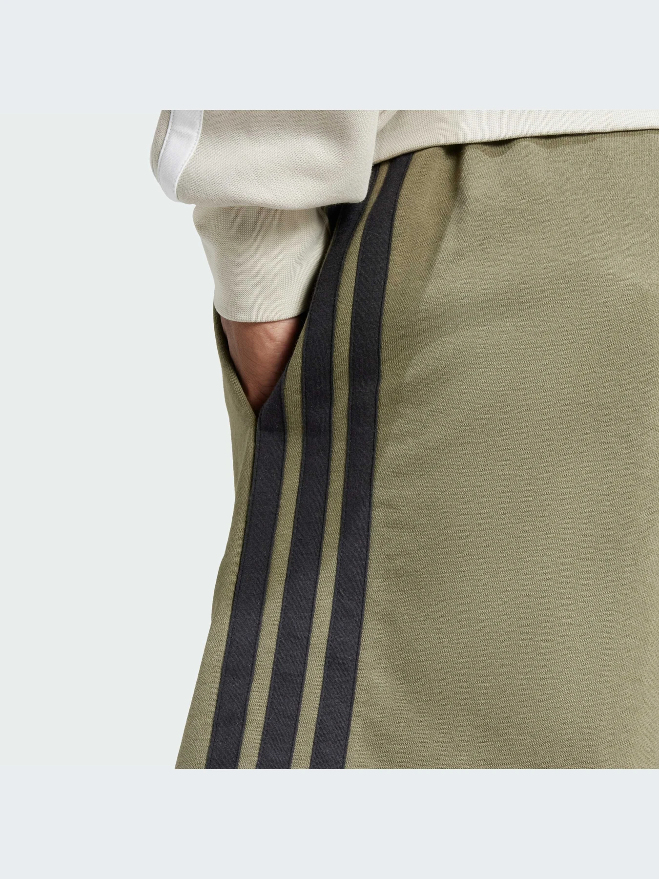 Шорты Adidas модель JE6416-KZ Шорты Adidas модель JE6416-KZ Фото