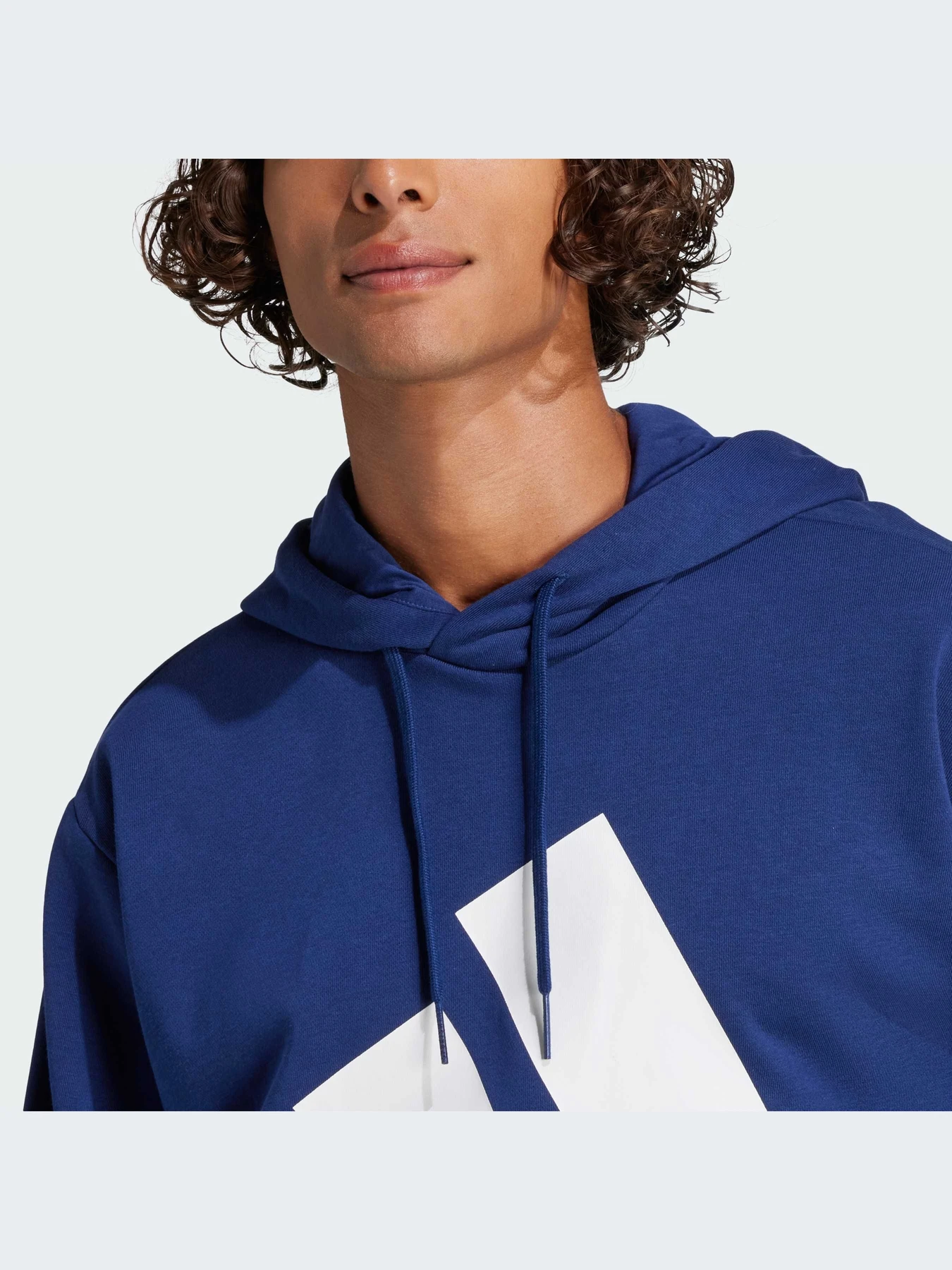 Худи и свитшоты Adidas модель JE8890-KZ Худи и свитшоты Adidas модель JE8890-KZ Фото