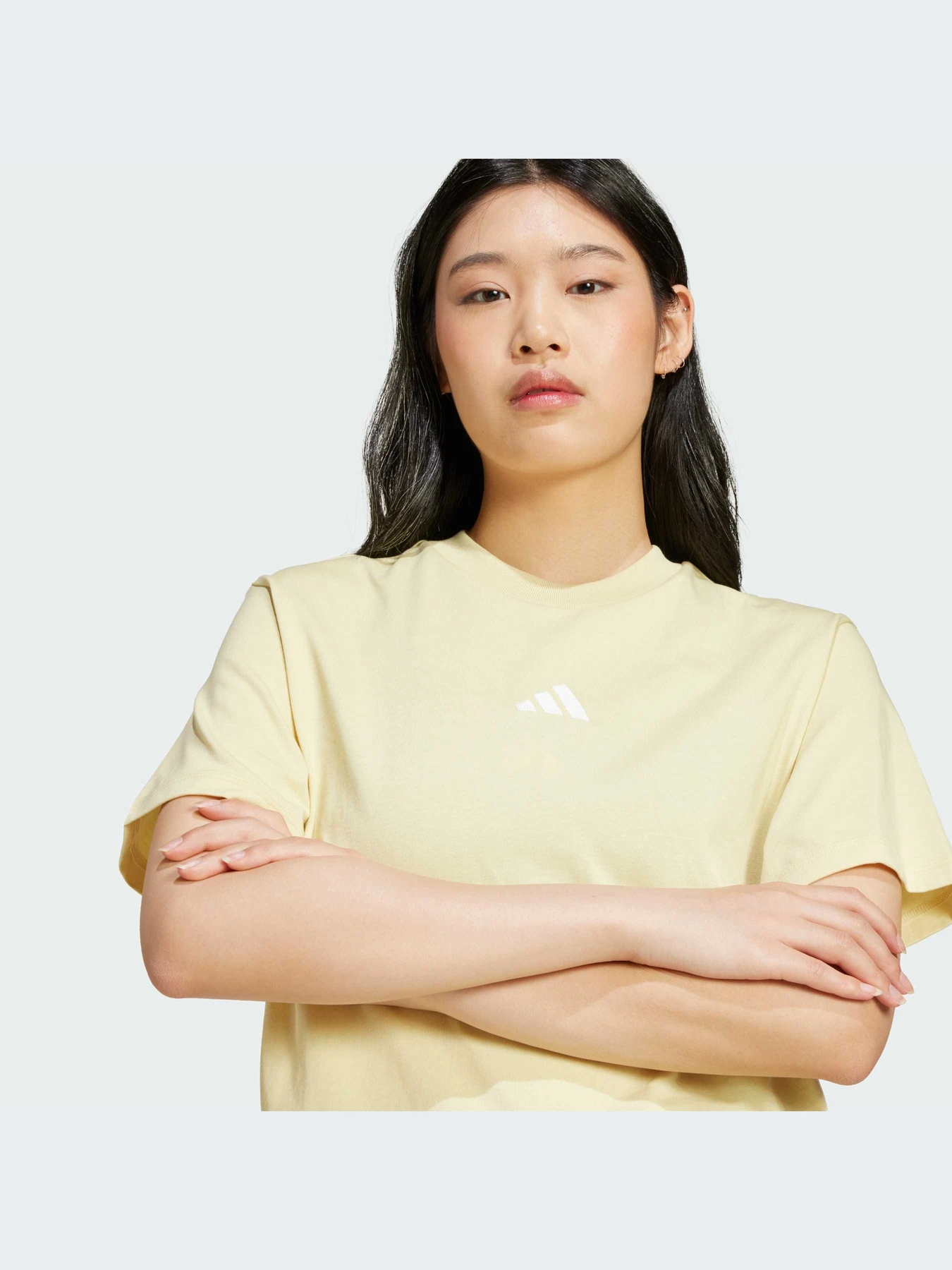 Футболки и поло Adidas модель JE1234-KZ Футболки и поло Adidas модель JE1234-KZ Фото