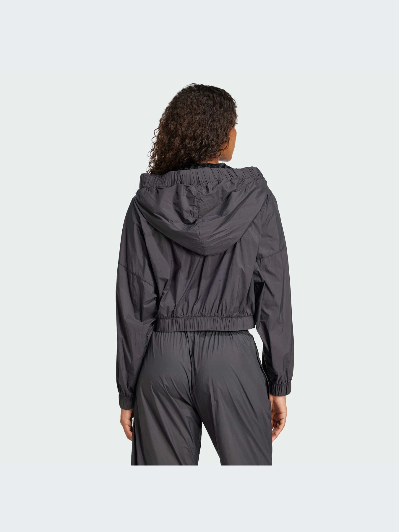 Худи и свитшоты Adidas модель JJ0905-KZ Худи и свитшоты Adidas модель JJ0905-KZ Фото