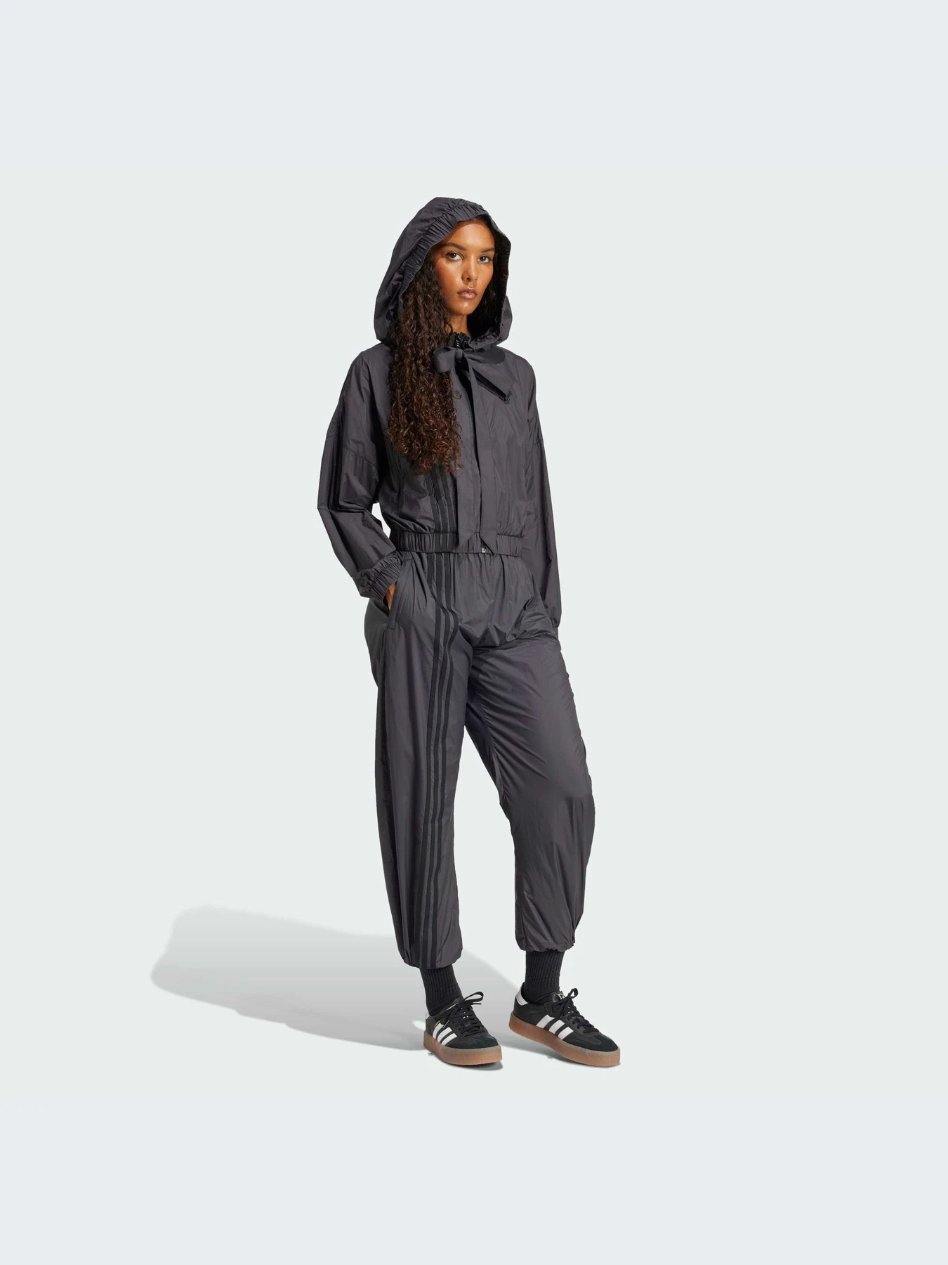Худи и свитшоты Adidas модель JJ0905-KZ Худи и свитшоты Adidas модель JJ0905-KZ Фото
