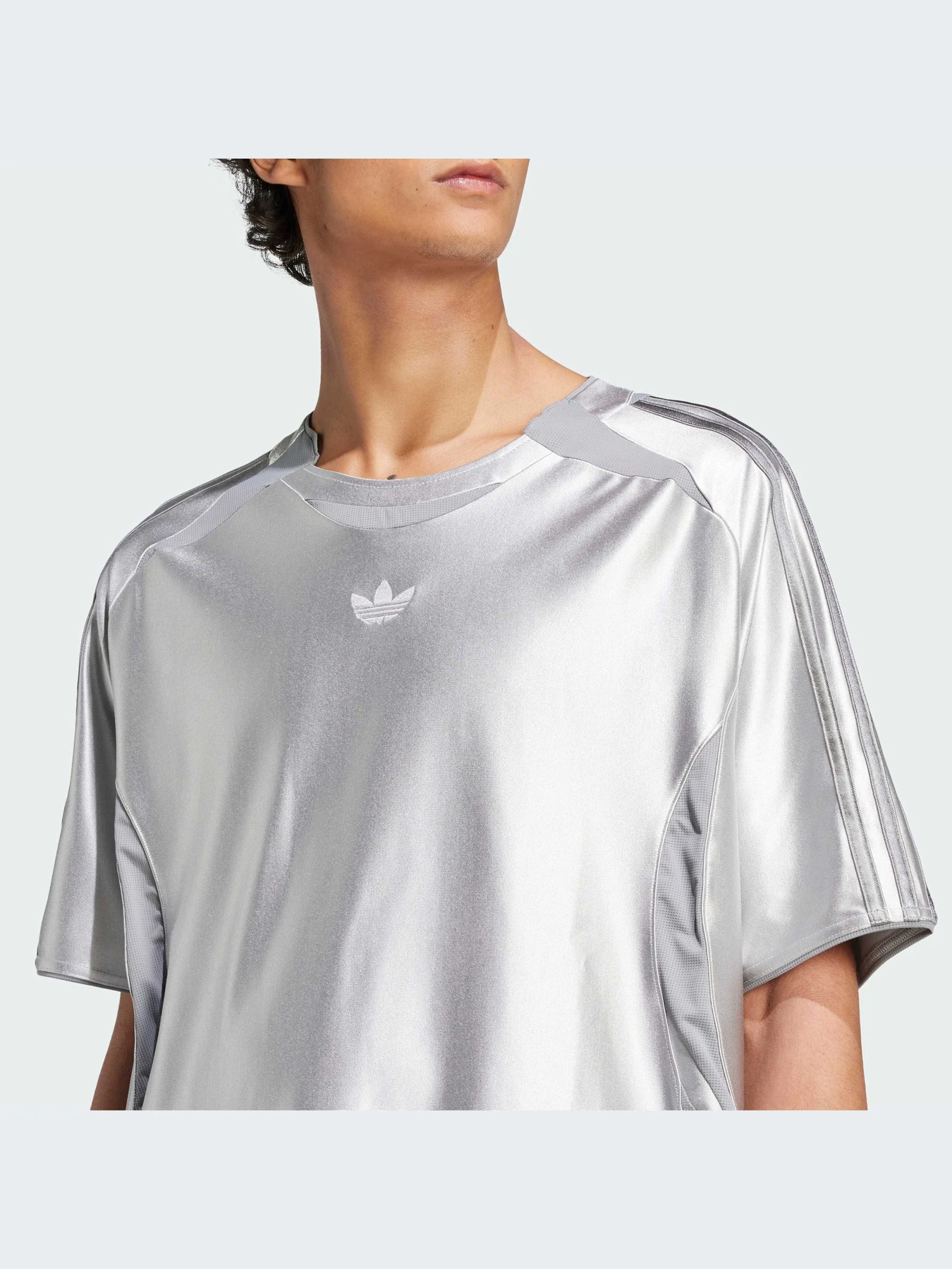 Футболки и поло Adidas Adicolor модель JM6743-KZ Футболки и поло Adidas Adicolor модель JM6743-KZ Фото