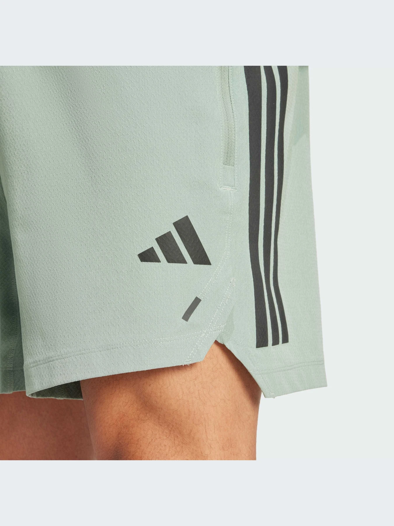 Шорты Adidas 3 Stripes модель JI8209-KZ Шорты Adidas 3 Stripes модель JI8209-KZ Фото