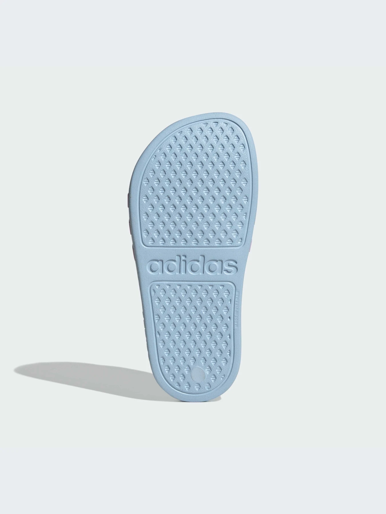 Шлёпанцы Adidas Adilette модель JP5773-KZ Шлёпанцы Adidas Adilette модель JP5773-KZ Фото