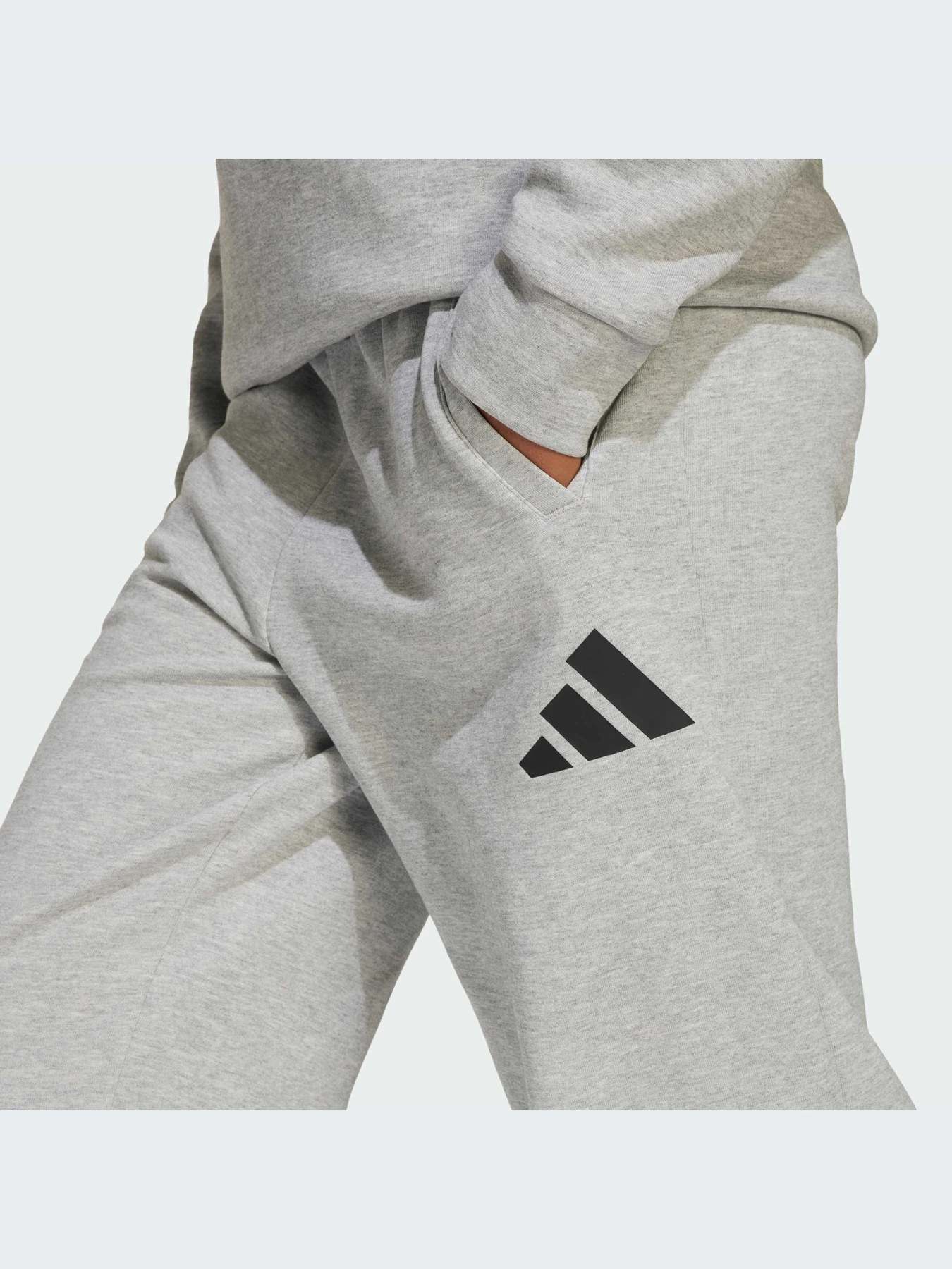 Спортивная одежда Adidas Icons модель JC7565-KZ Спортивная одежда Adidas Icons модель JC7565-KZ Фото