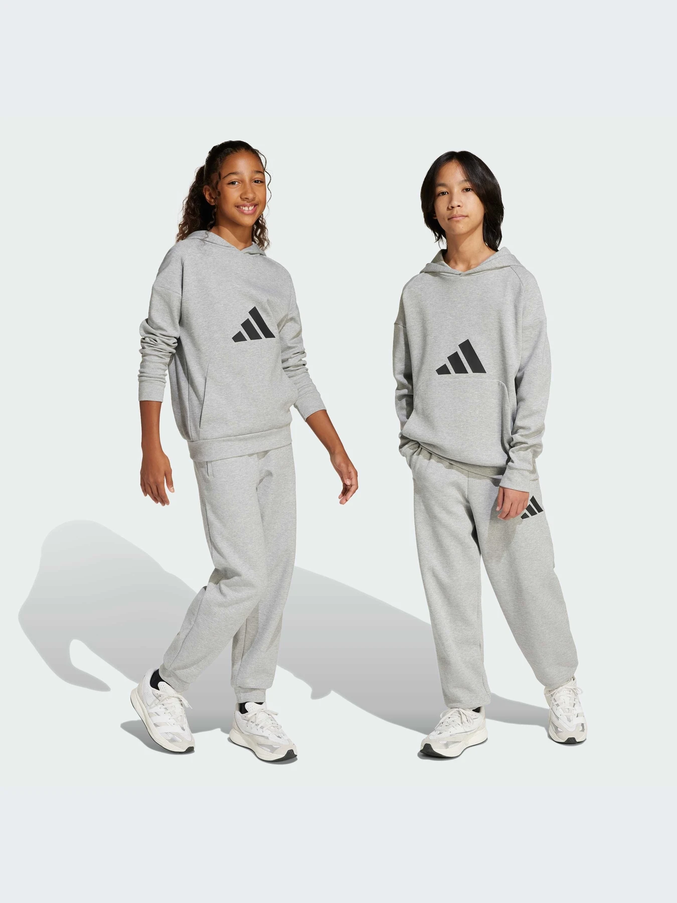 Спортивная одежда Adidas Icons модель JC7565-KZ Спортивная одежда Adidas Icons модель JC7565-KZ Фото