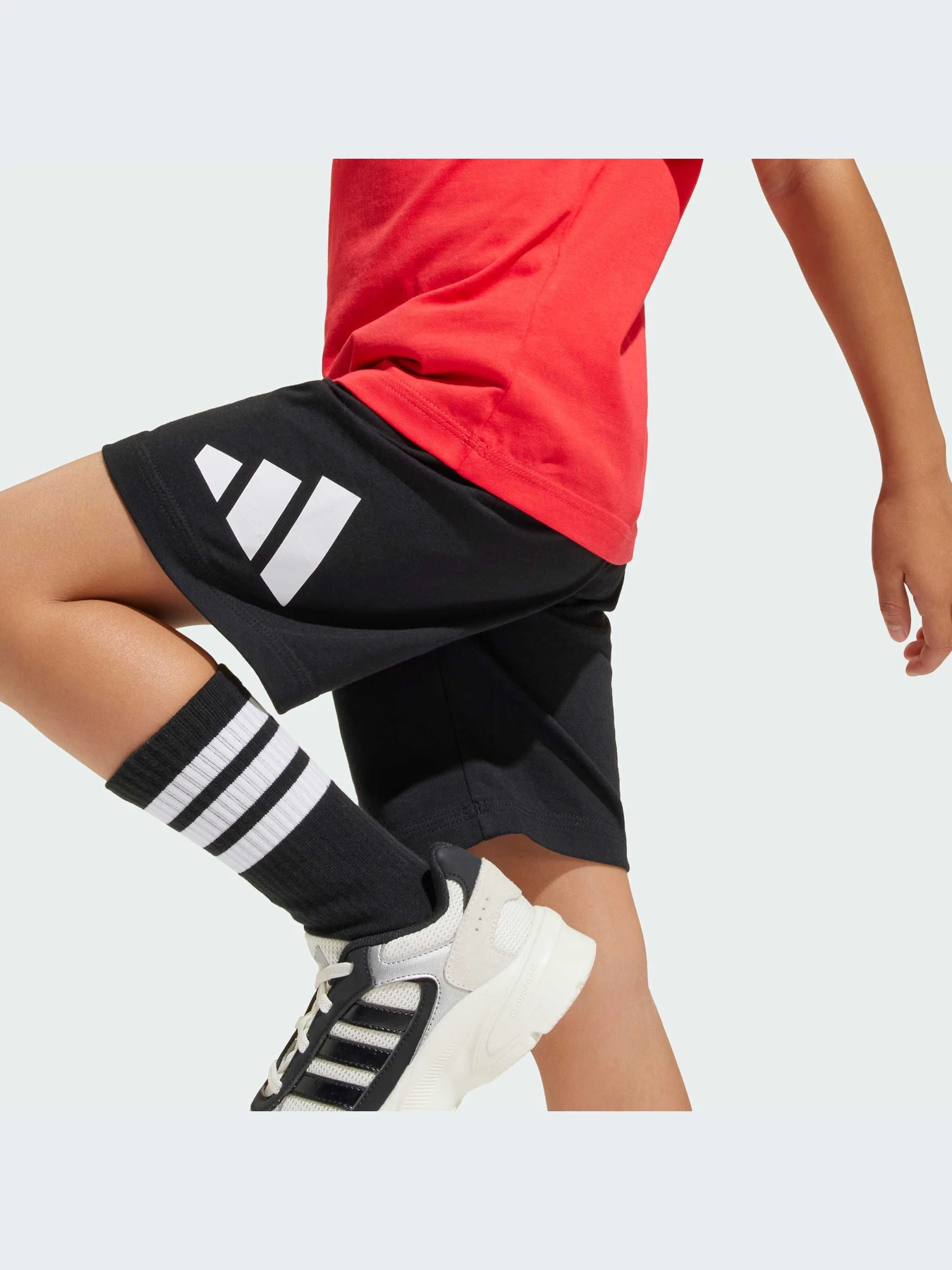 Костюмы Adidas модель JC9723-KZ Костюмы Adidas модель JC9723-KZ Фото