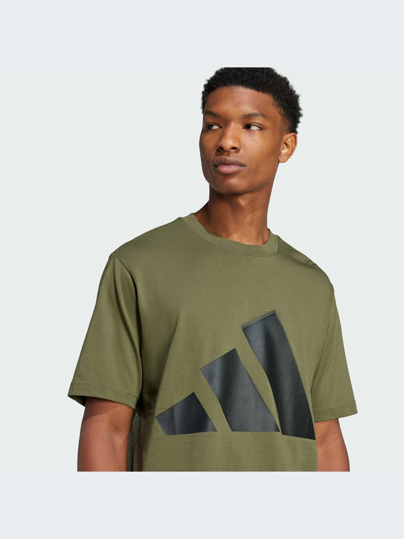 Футболки и поло Adidas модель JE8931-KZ Футболки и поло Adidas модель JE8931-KZ Фото