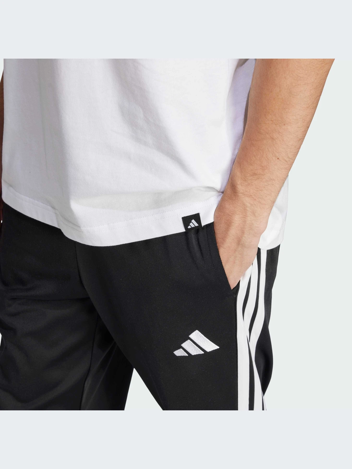 Футболки и поло Adidas модель JJ3959-KZ Футболки и поло Adidas модель JJ3959-KZ Фото