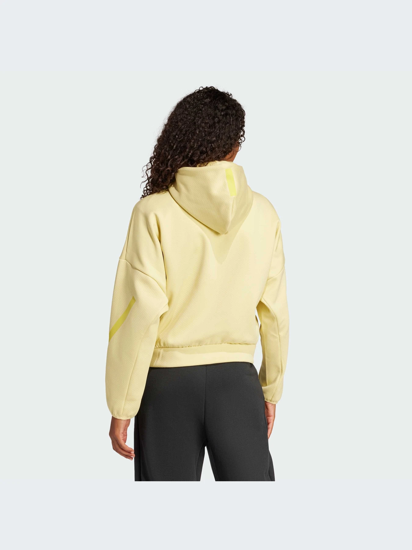 Худи и свитшоты Adidas ZNE модель JJ4753-KZ Худи и свитшоты Adidas ZNE модель JJ4753-KZ Фото