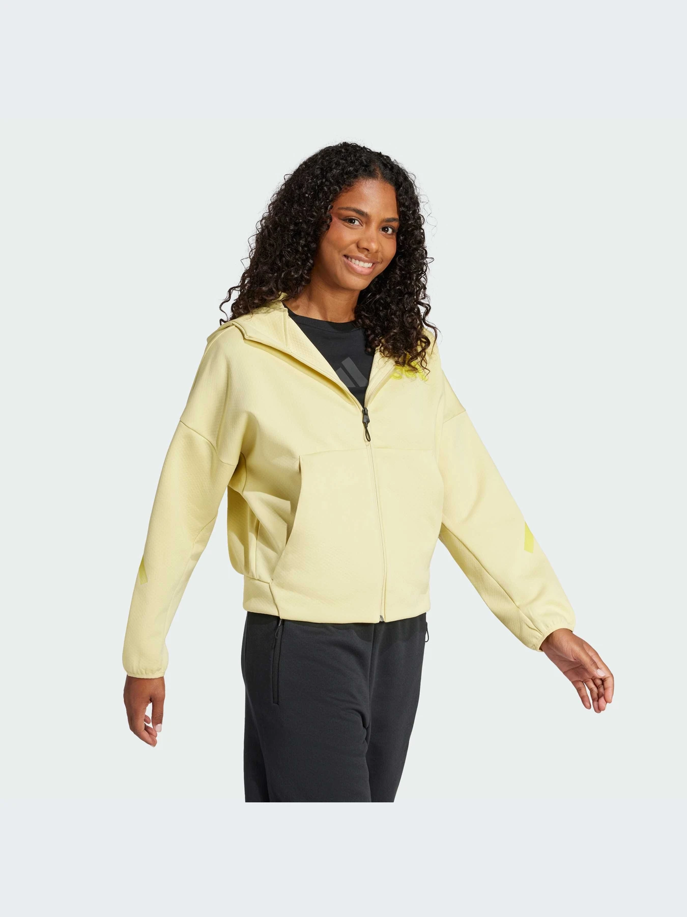 Худи и свитшоты Adidas ZNE модель JJ4753-KZ Худи и свитшоты Adidas ZNE модель JJ4753-KZ Фото