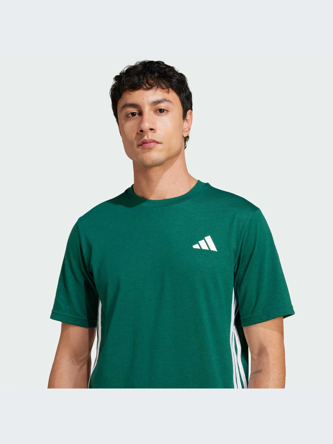 Футболки и поло Adidas модель JC7730-KZ Футболки и поло Adidas модель JC7730-KZ Фото