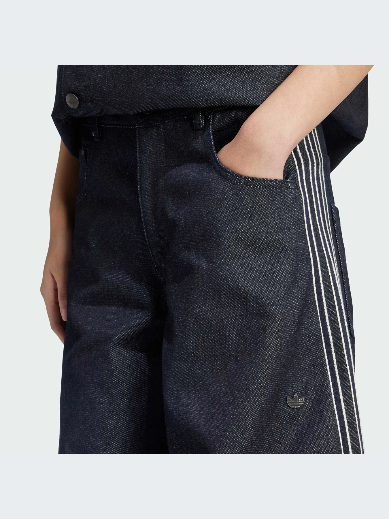 Брюки Adidas модель JJ3145-KZ Брюки Adidas модель JJ3145-KZ Фото