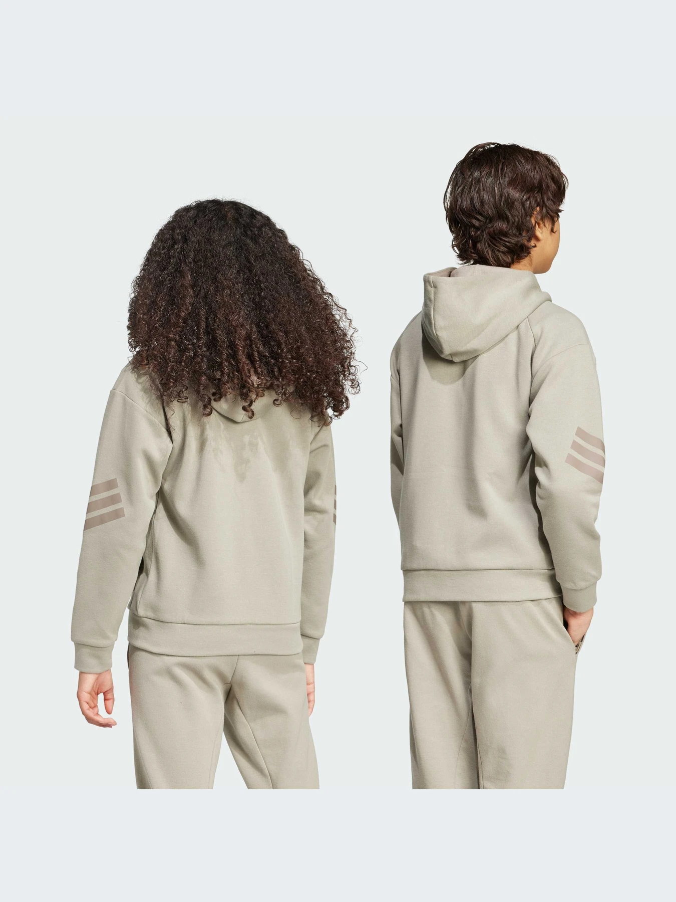 Худи и свитшоты Adidas модель JJ4807-KZ Худи и свитшоты Adidas модель JJ4807-KZ Фото