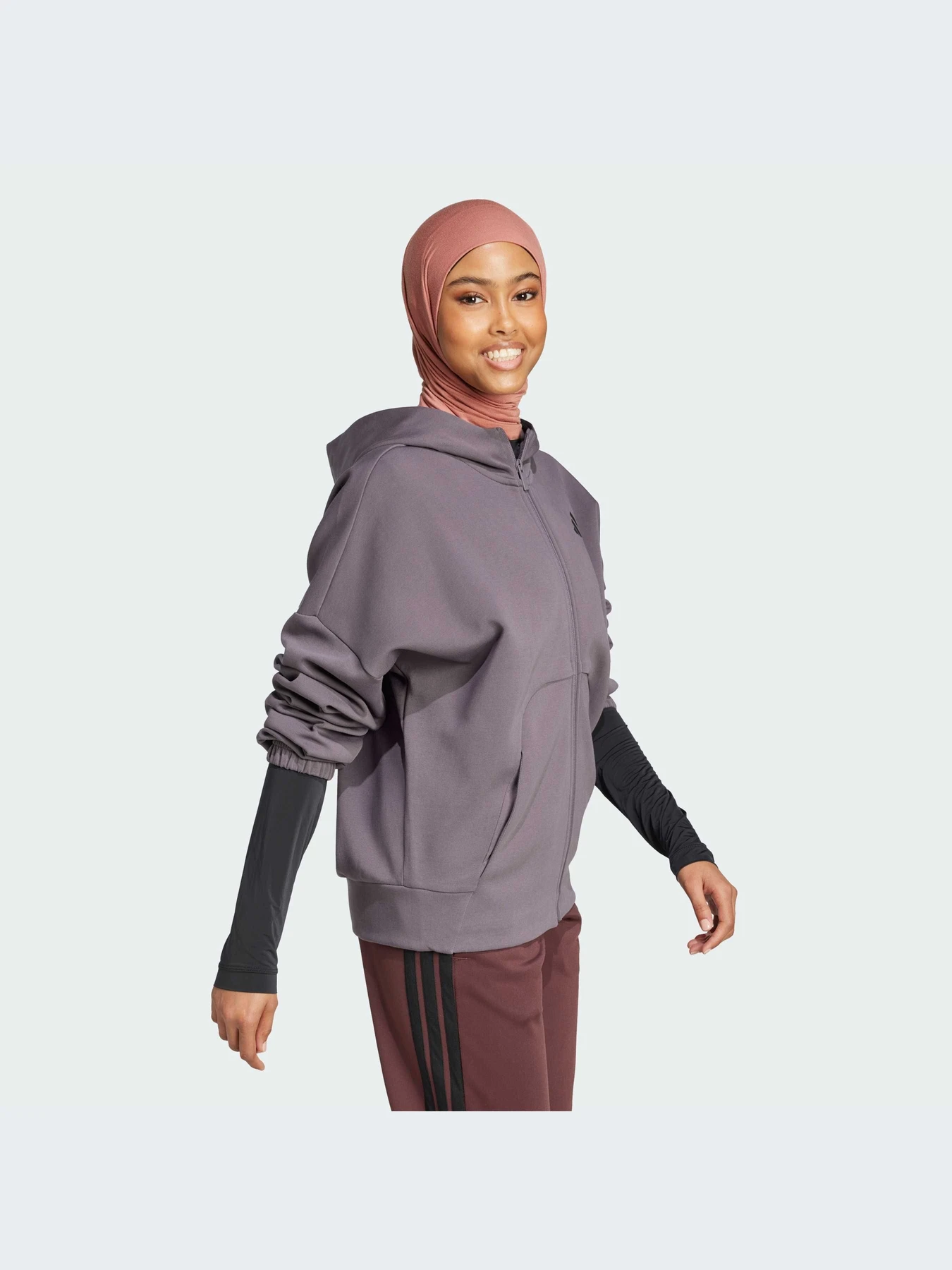 Худи и свитшоты Adidas модель JE3995-KZ Худи и свитшоты Adidas модель JE3995-KZ Фото