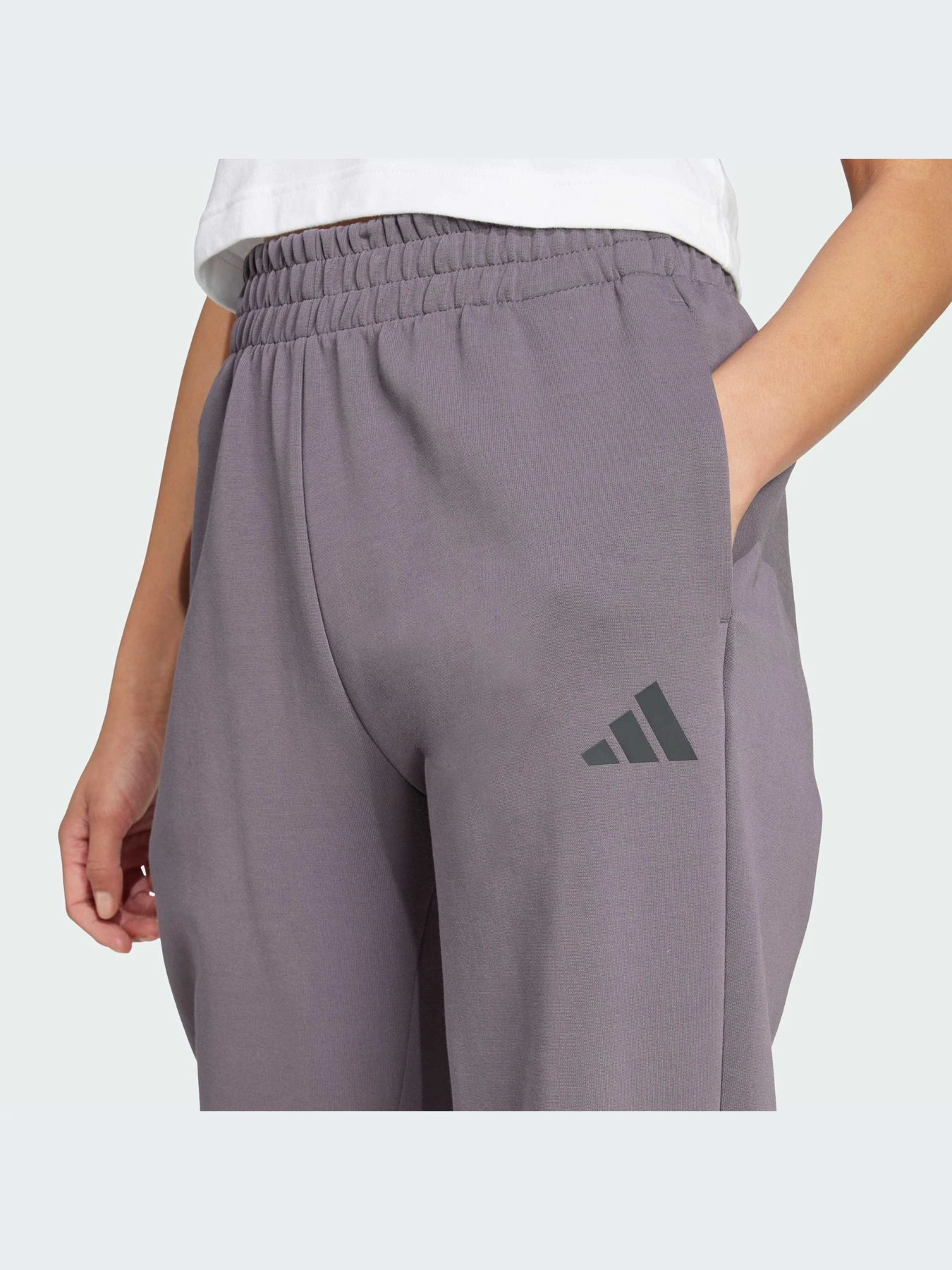 Брюки Adidas модель JE3982-KZ Брюки Adidas модель JE3982-KZ Фото
