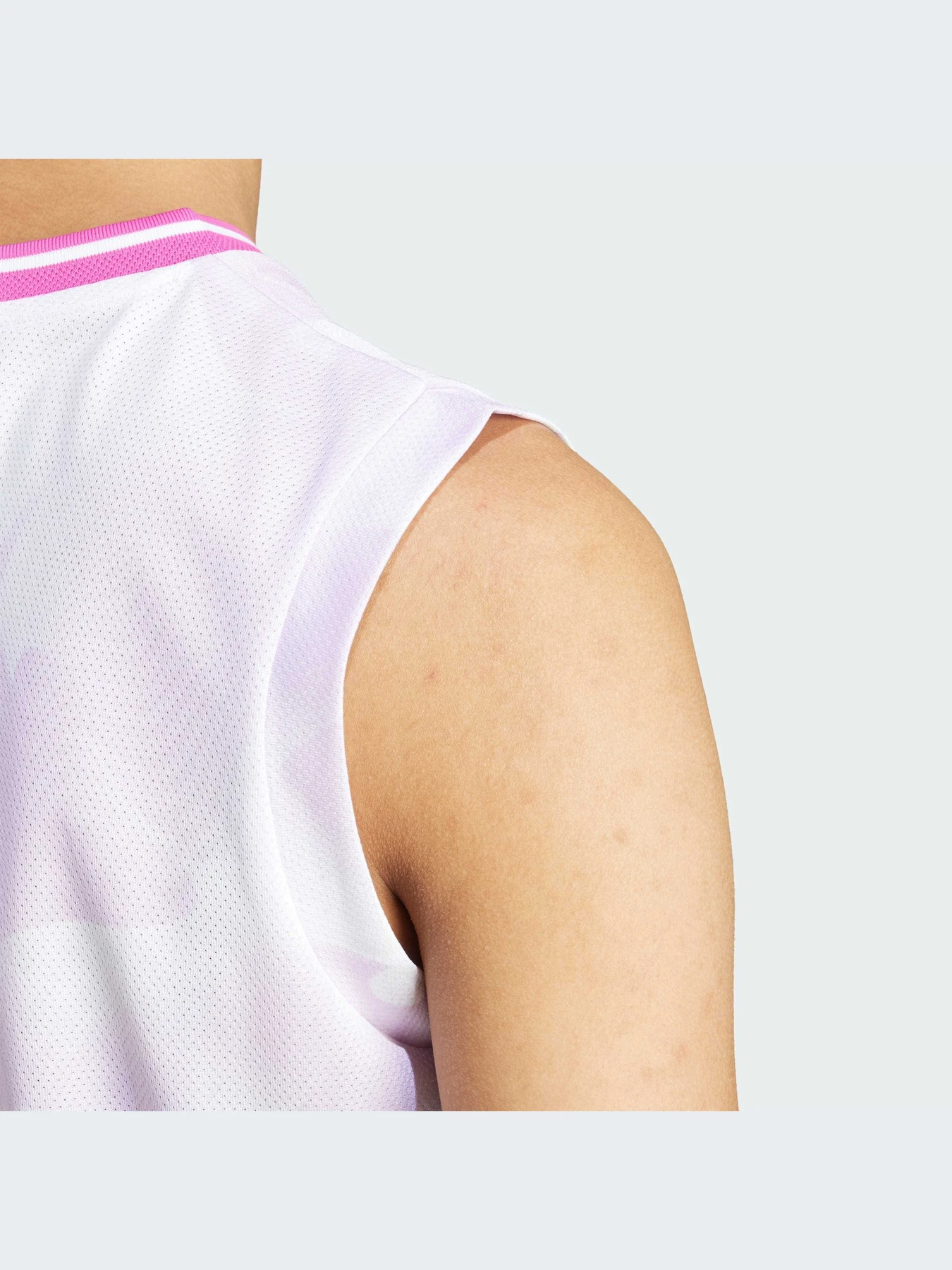 Футболки и поло Adidas модель JG4113-KZ Футболки и поло Adidas модель JG4113-KZ Фото