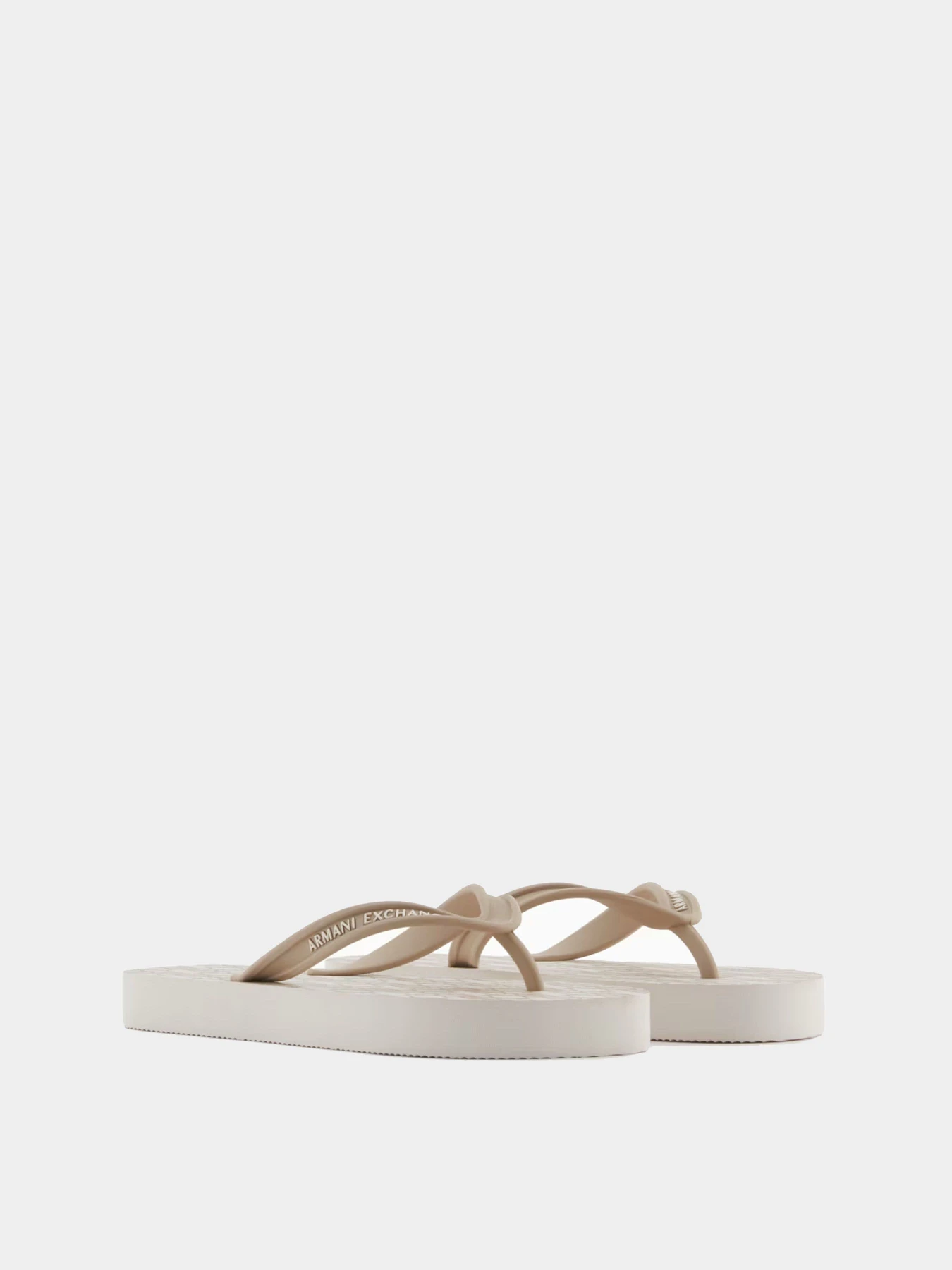 Шлёпанцы Armani Exchange модель XDQ010-XV700-U631 Шлёпанцы Armani Exchange модель XDQ010-XV700-U631 Фото