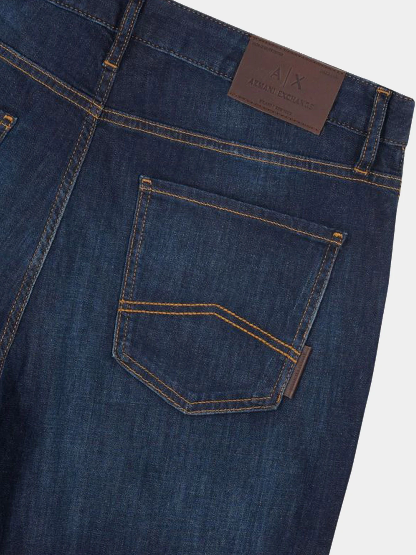 Джинсы Armani Exchange модель XM000049-AF13362-MB010 Джинсы Armani Exchange модель XM000049-AF13362-MB010 Фото