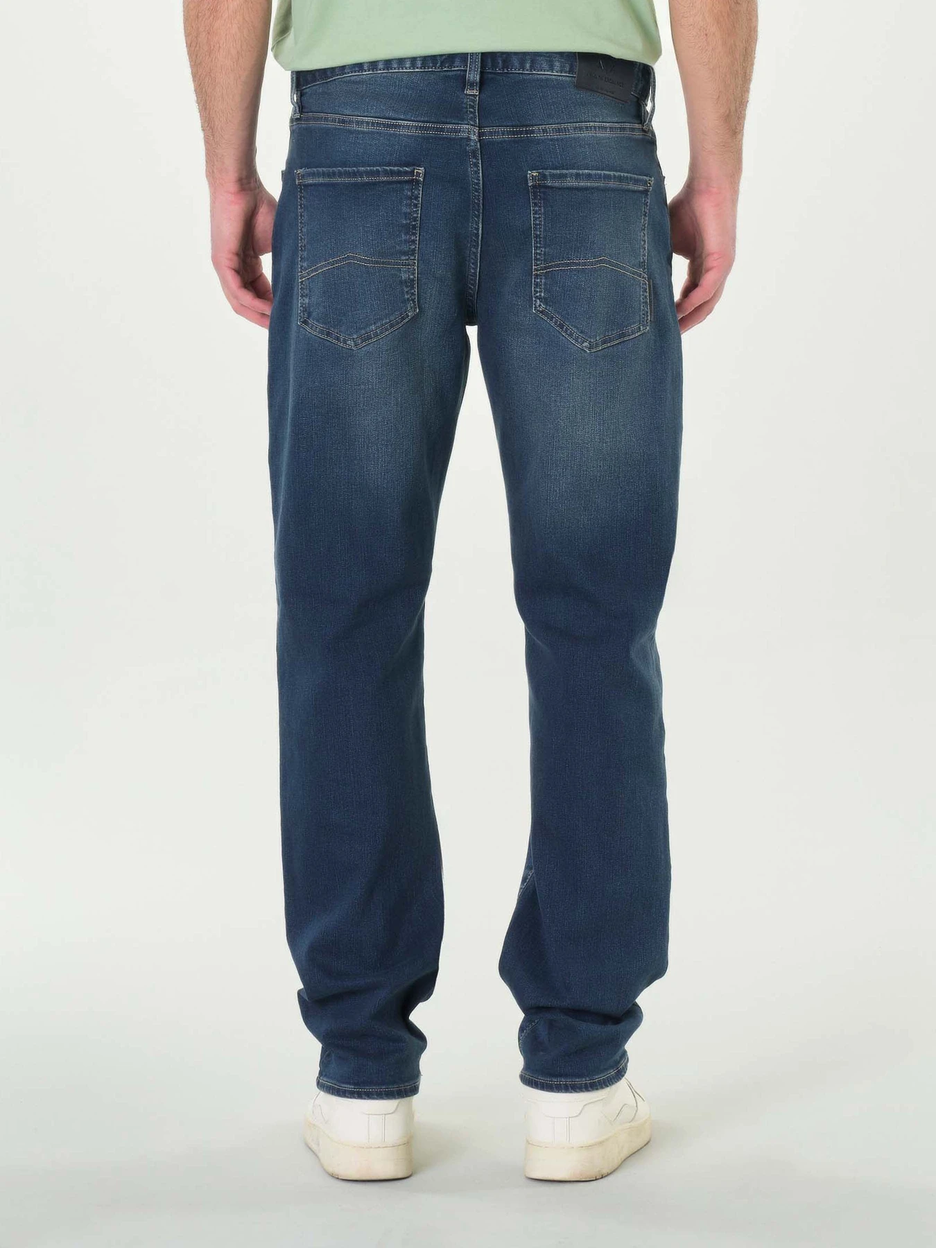 Джинсы Armani Exchange модель XM000049-AF14266-MB001 Джинсы Armani Exchange модель XM000049-AF14266-MB001 Фото
