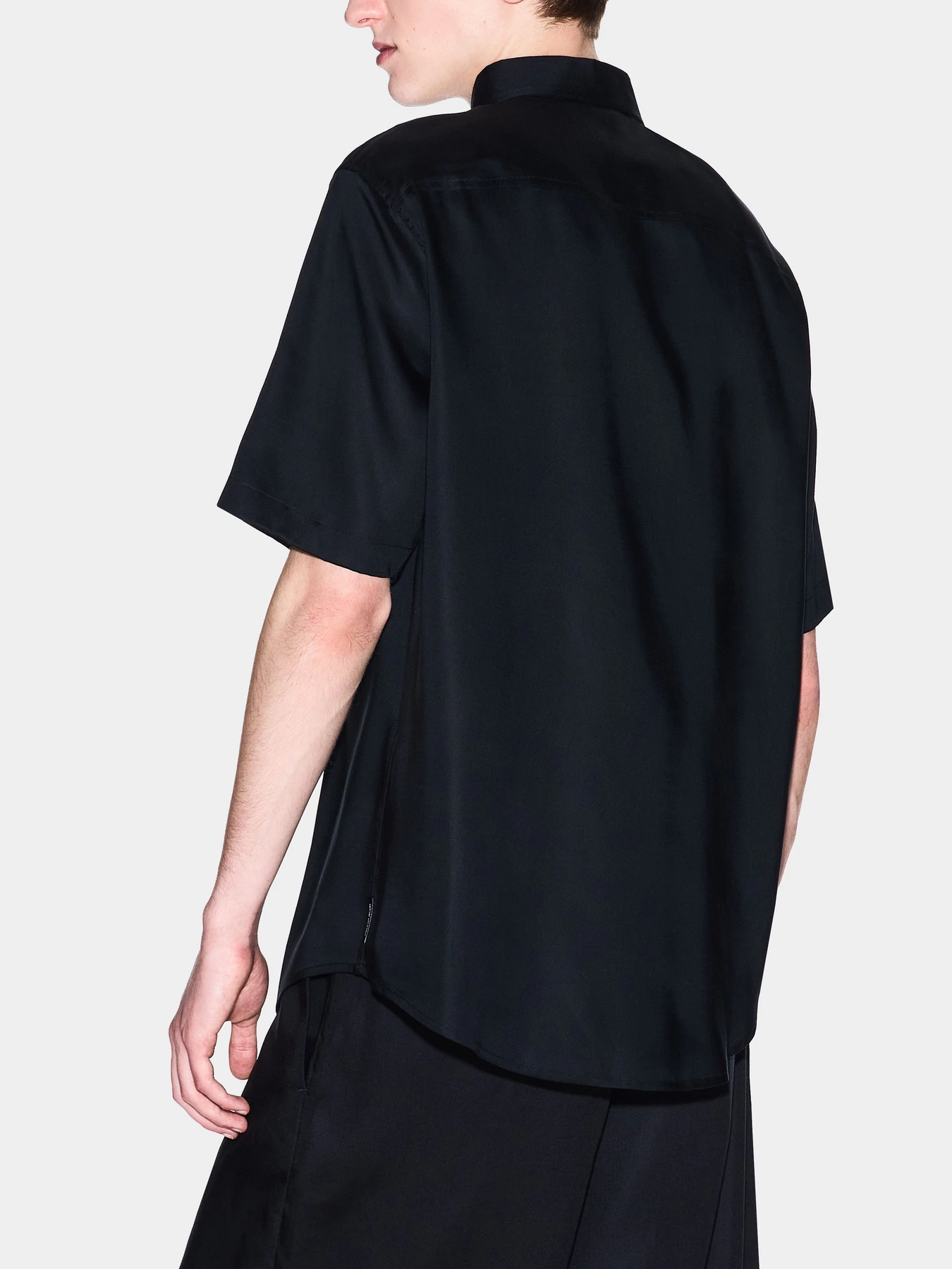 Рубашки Armani Exchange модель XM000451-AF13172-UC001 Рубашки Armani Exchange модель XM000451-AF13172-UC001 Фото