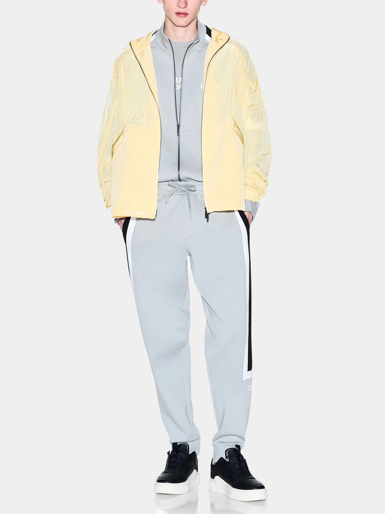 Футболки и поло Armani Exchange модель XM000560-AF10362-U8051 Фото